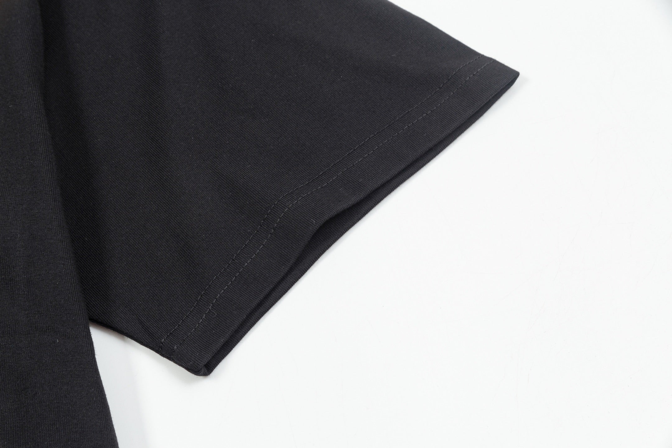 LuxluxHouse Best Quality Clothes T-shirt Prada