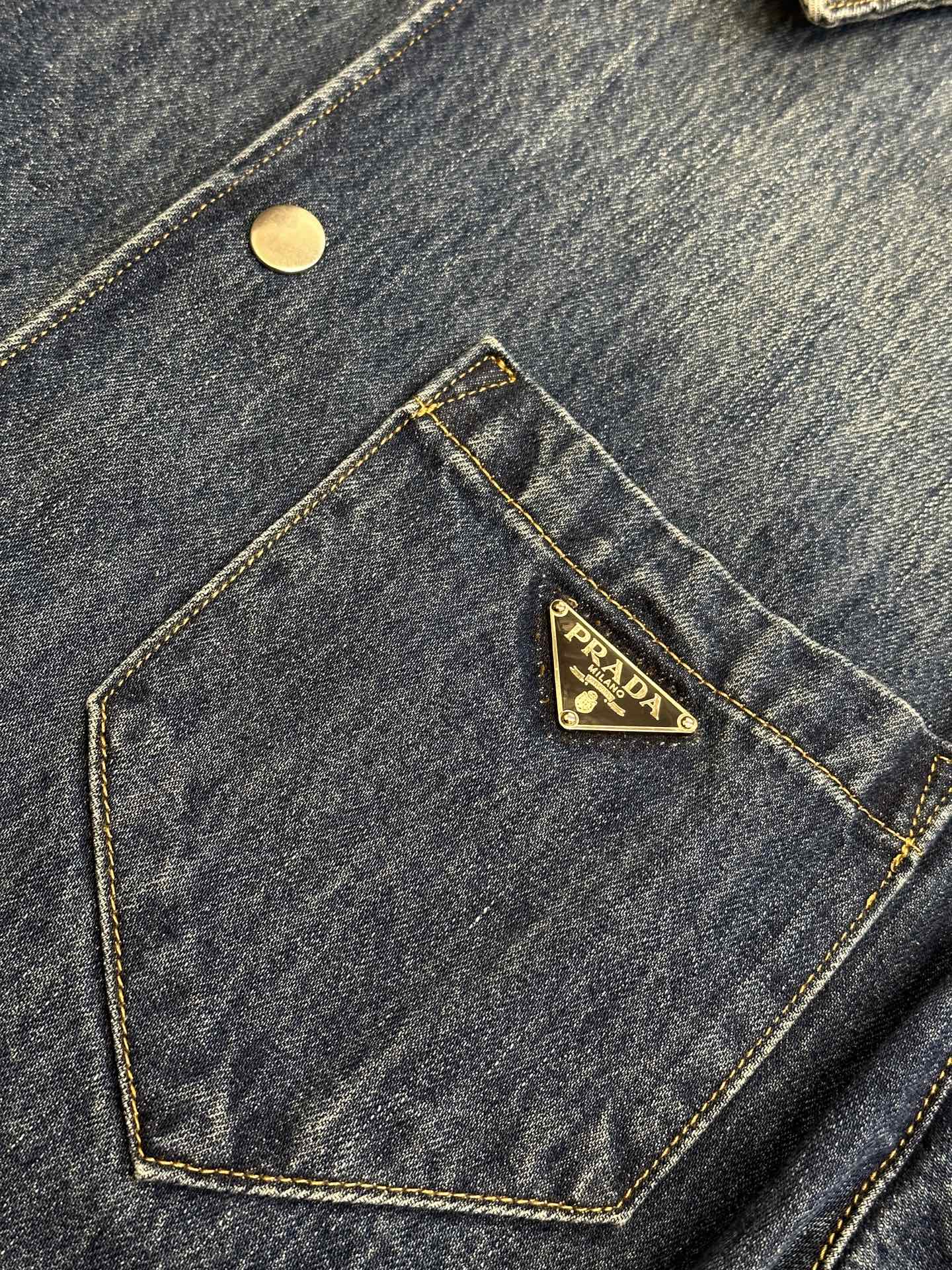 LuxluxHouse Best Quality Clothes Shirts&Polo Prada