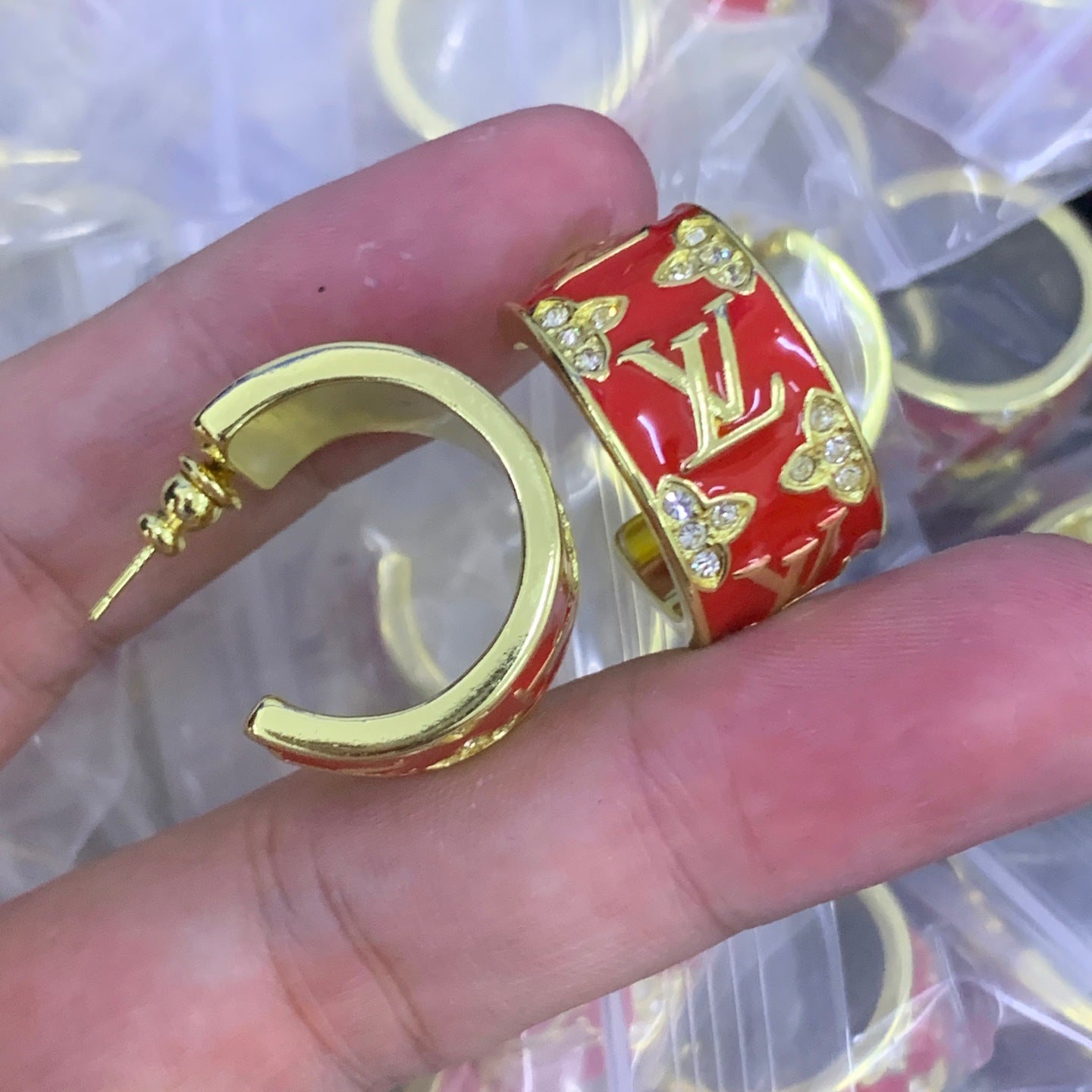 LuxluxHouse Low Price And High Quality Accessories Louis Vuitton