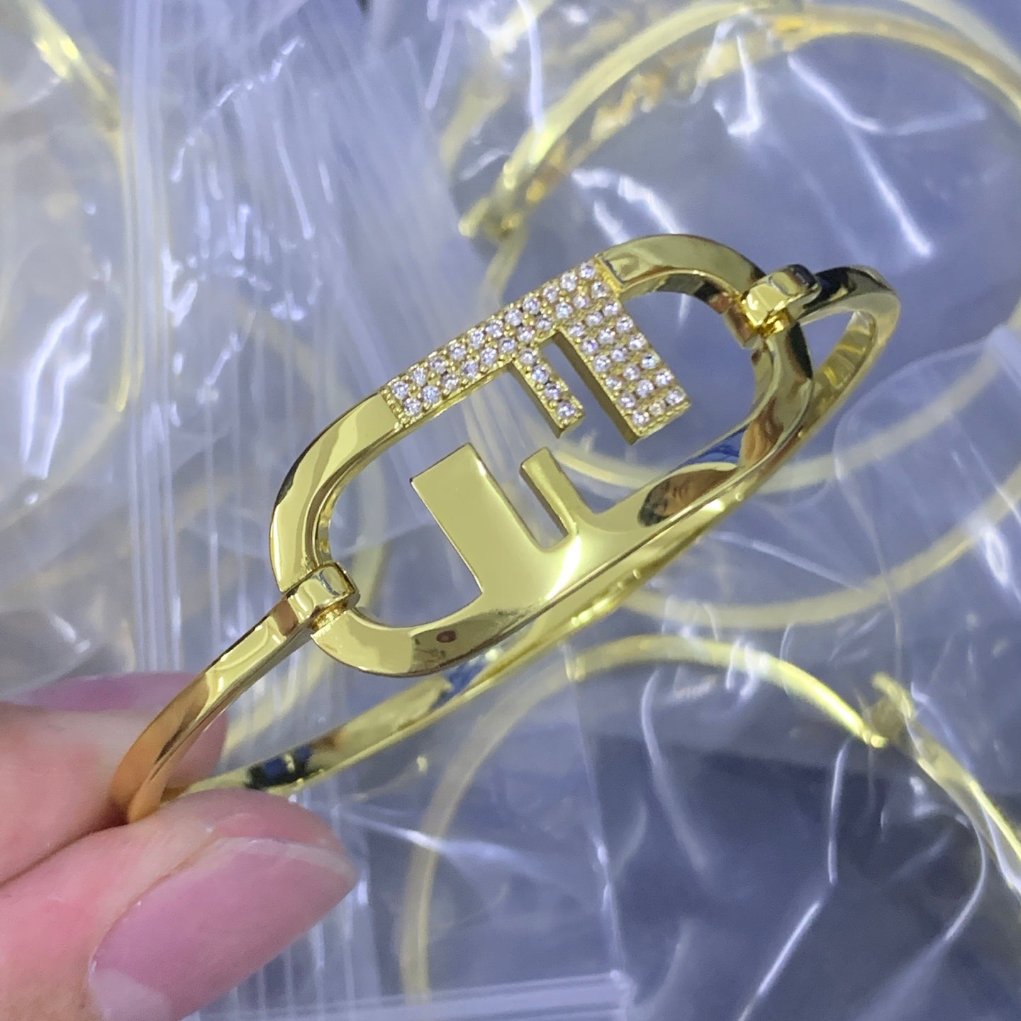 LuxluxHouse Low Price And High Quality Accessories Fendi