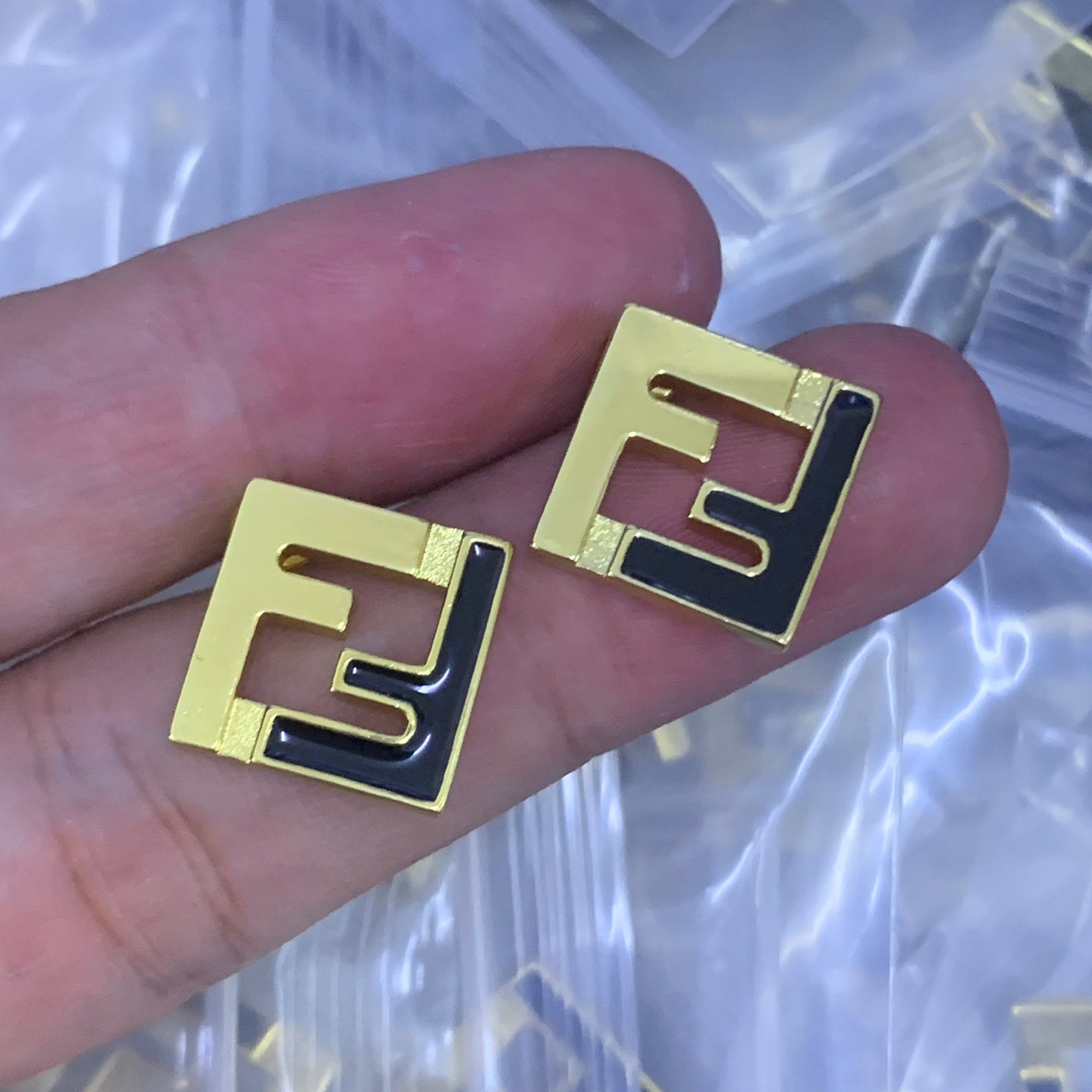 LuxluxHouse Low Price And High Quality Accessories Fendi