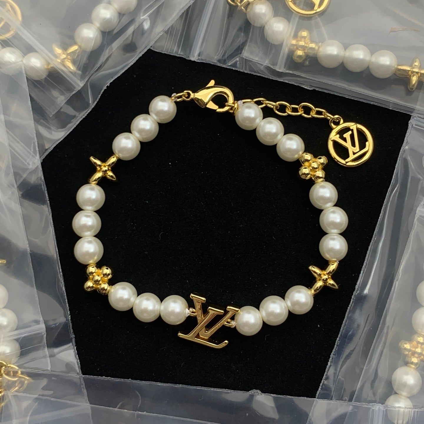 LuxluxHouse Low Price And High Quality Accessories Louis Vuitton