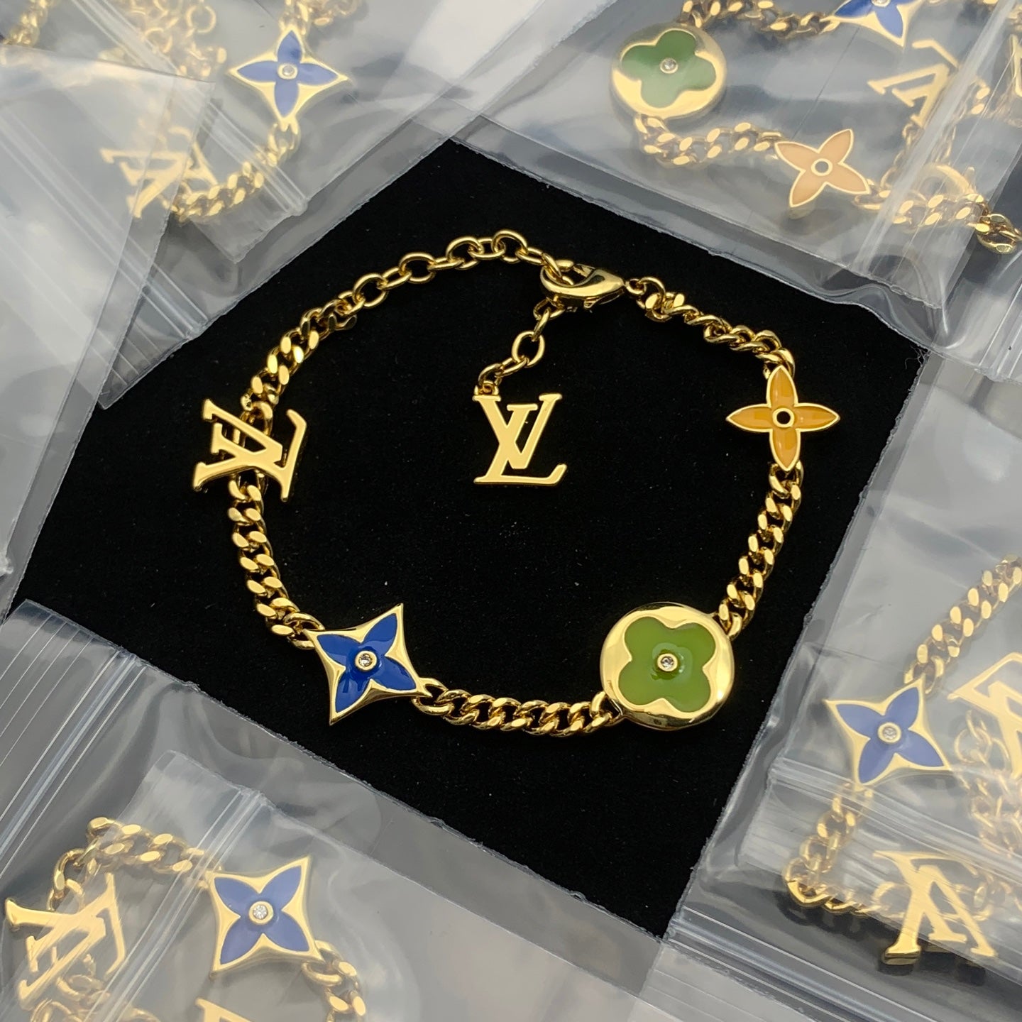 LuxluxHouse Low Price And High Quality Accessories Louis Vuitton