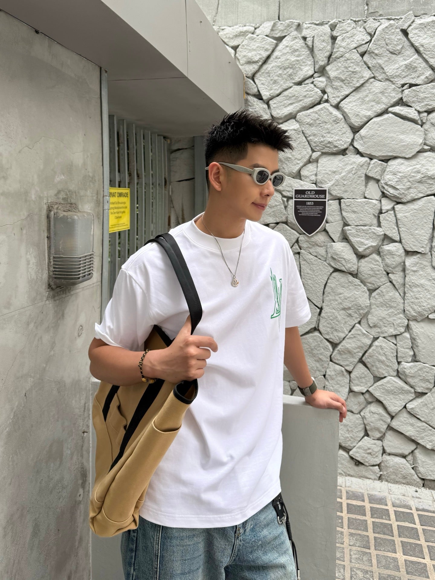 LuxluxHouse Best Quality Clothes T-shirt Louis Vuitton