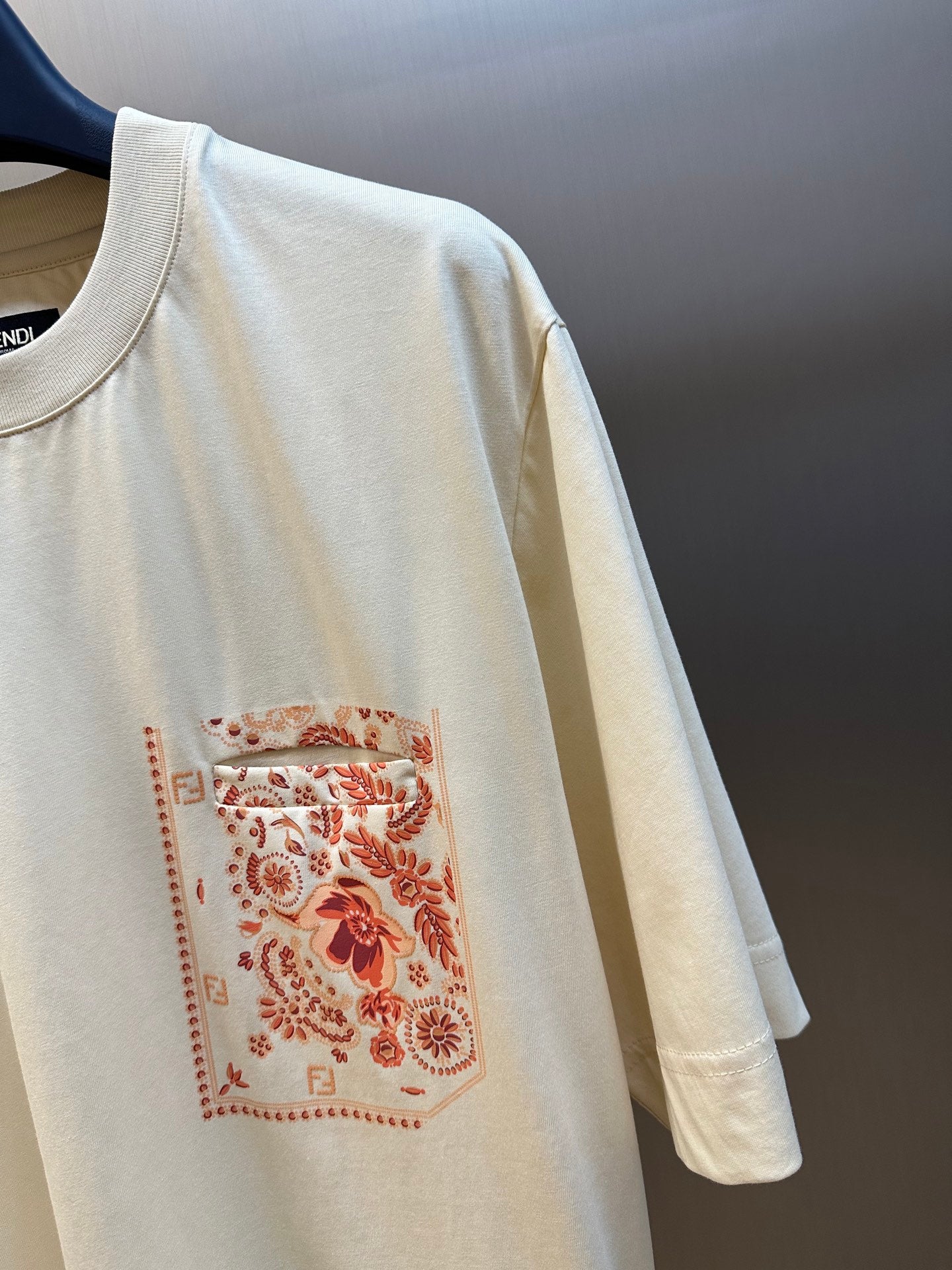 LuxluxHouse Best Quality Clothes Fendi T-shirt