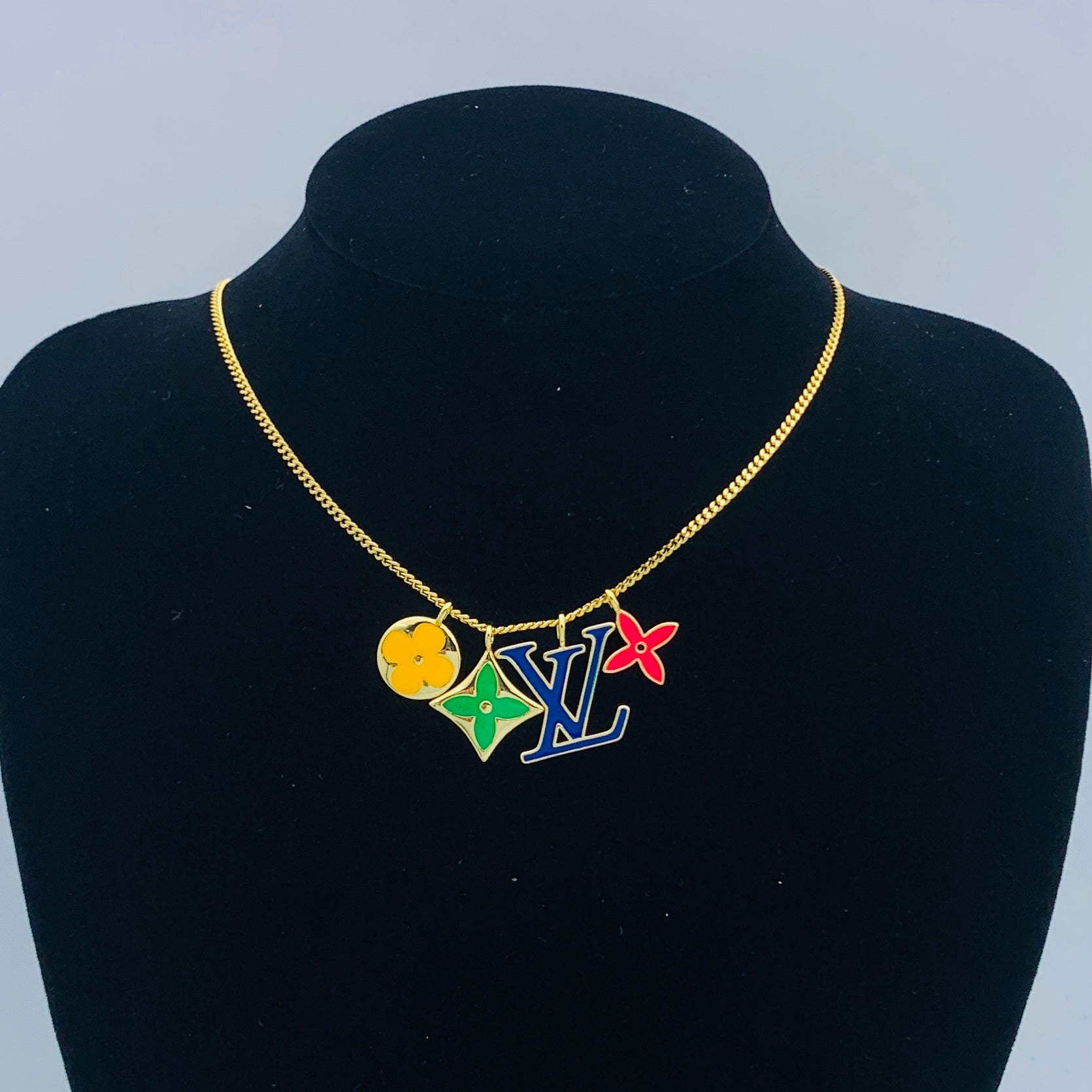 LuxluxHouse Low Price And High Quality Accessories Louis Vuitton