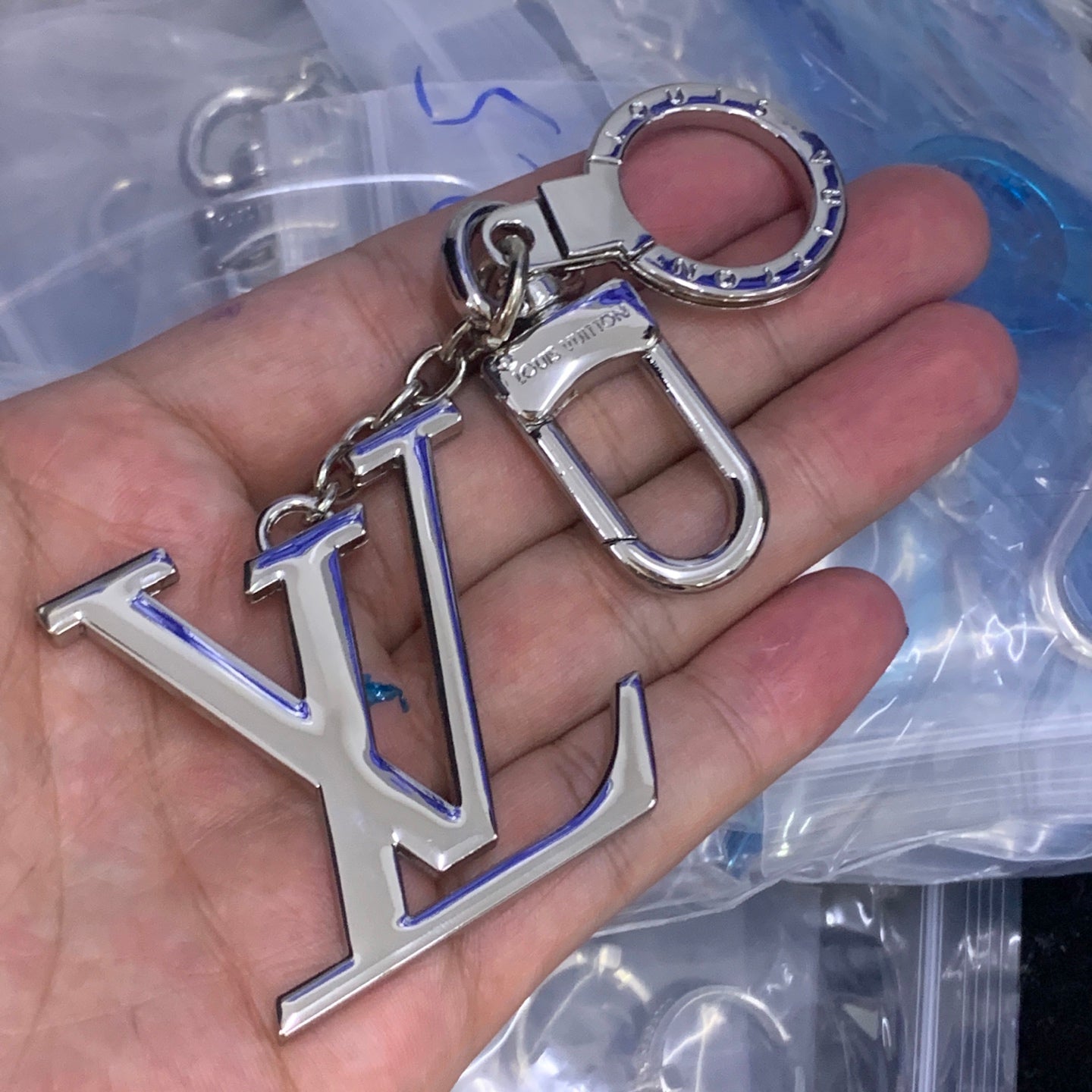 LuxluxHouse Low Price And High Quality Accessories Louis Vuitton