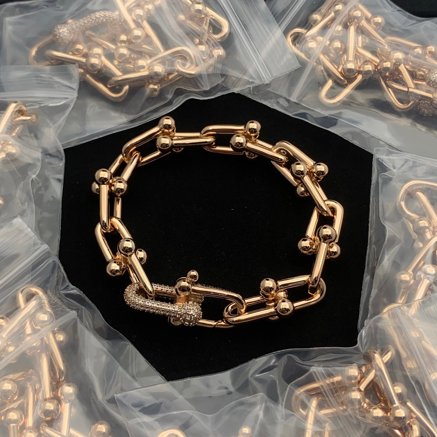 LuxluxHouse Low Price And High Quality Accessories Tiffany