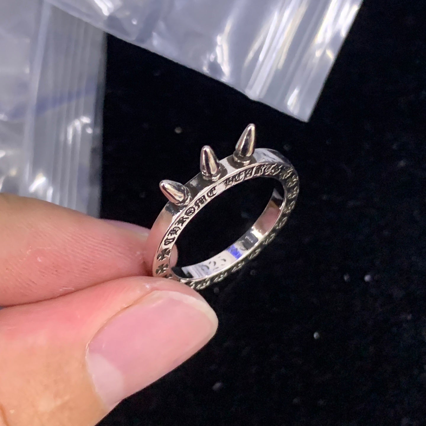 LuxluxHouse Low Price And High Quality Accessories Chrome Hearts
