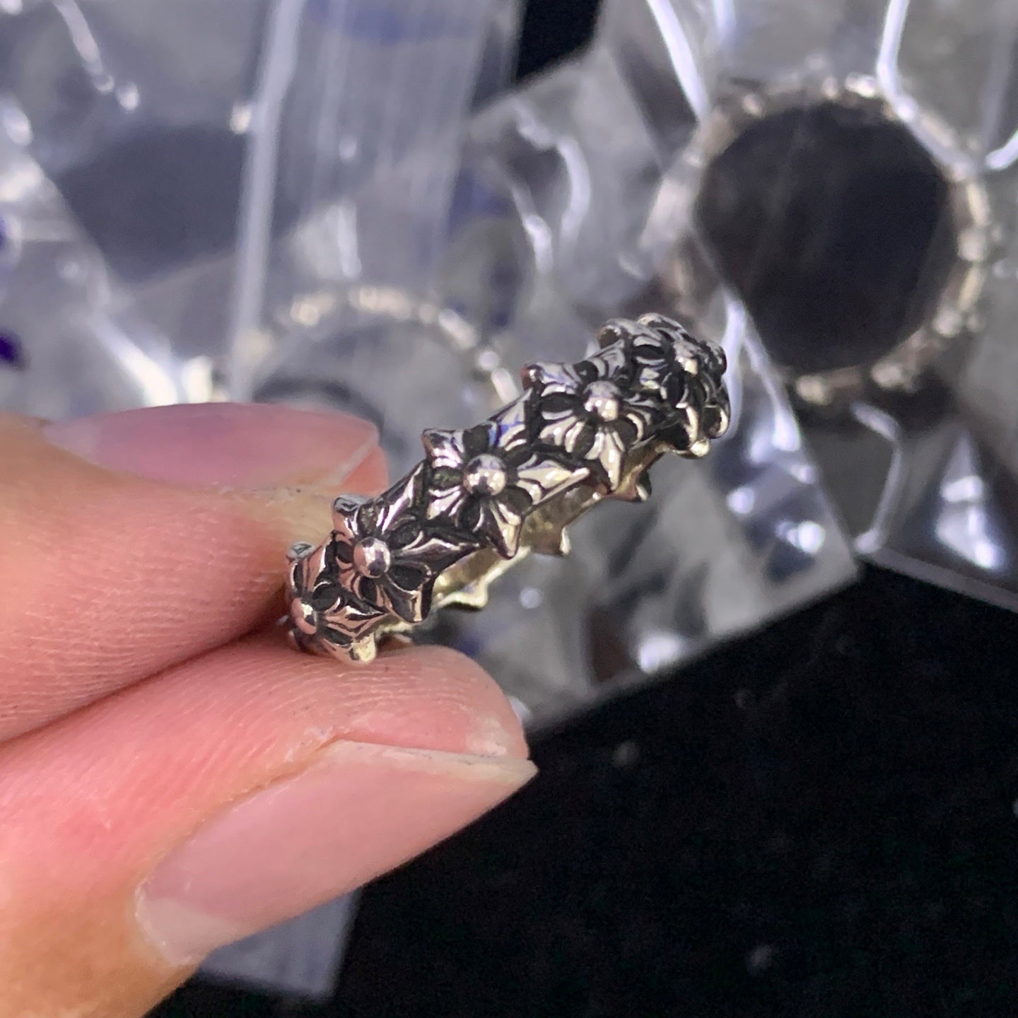LuxluxHouse Low Price And High Quality Accessories Chrome Hearts