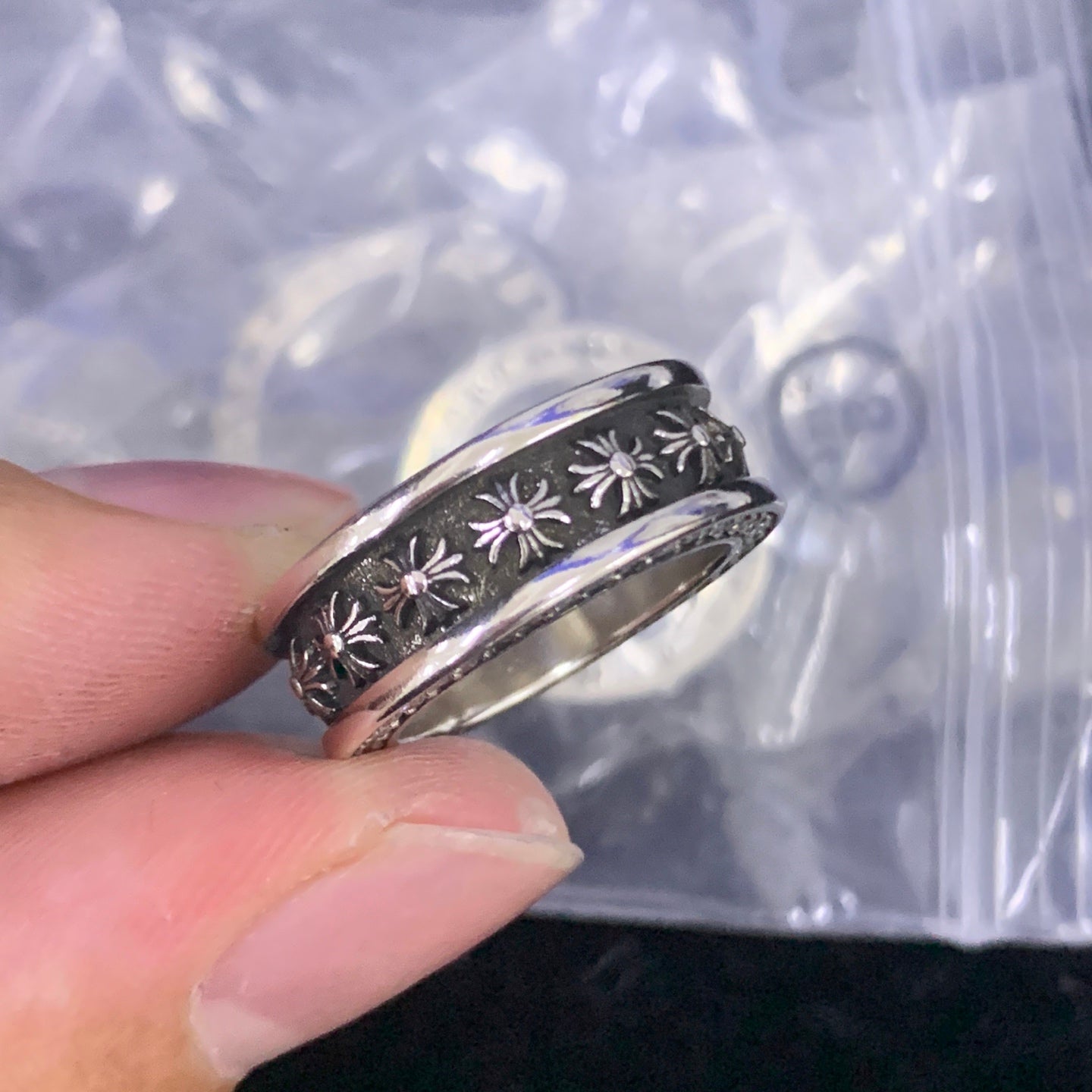 LuxluxHouse Low Price And High Quality Accessories Chrome Hearts