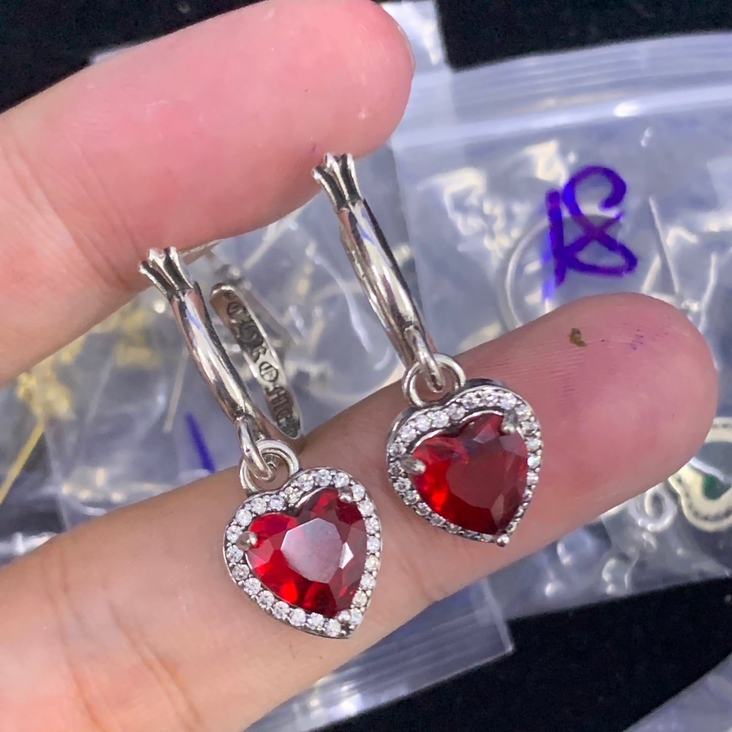 LuxluxHouse Low Price And High Quality Accessories Chrome Hearts