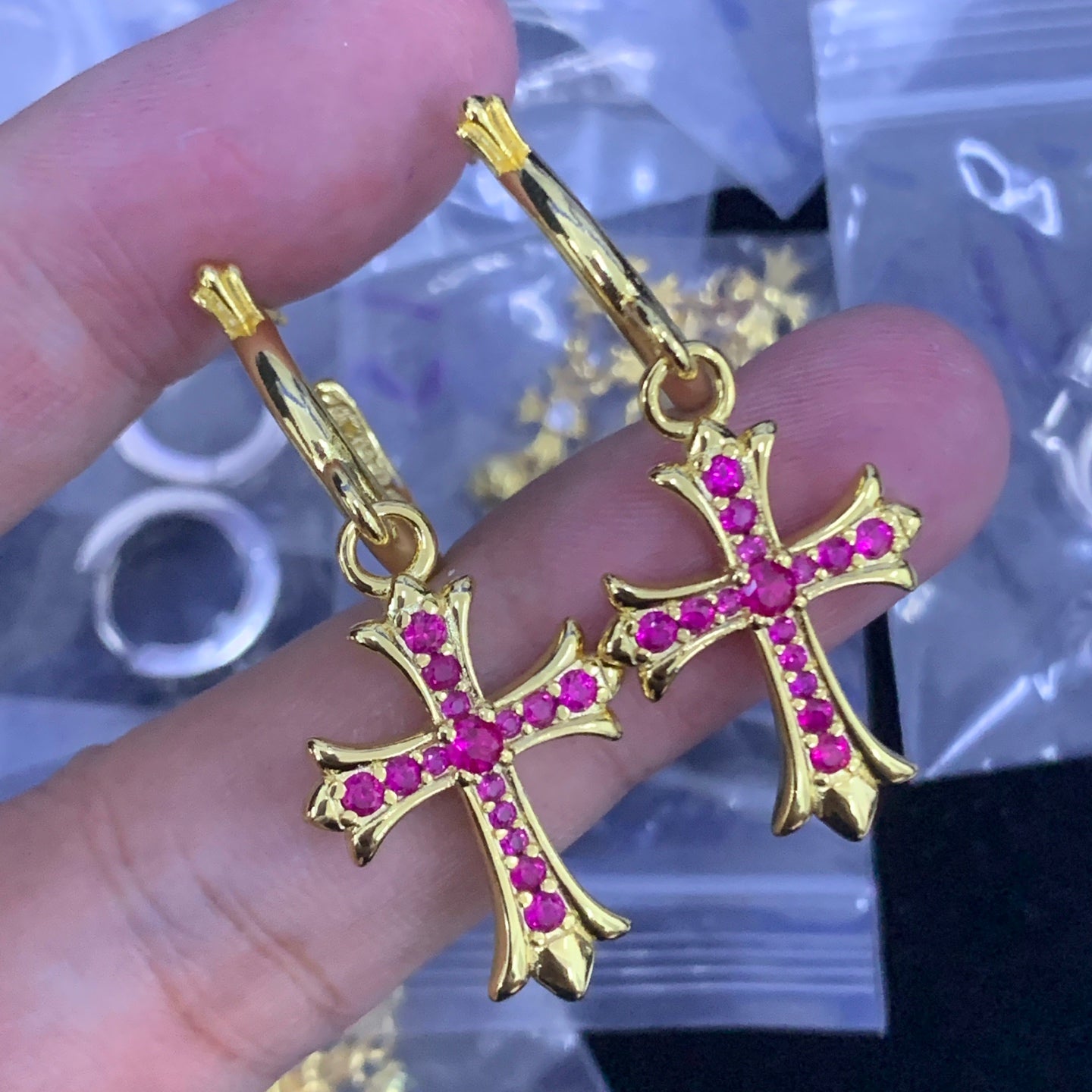 LuxluxHouse Low Price And High Quality Accessories Chrome Hearts