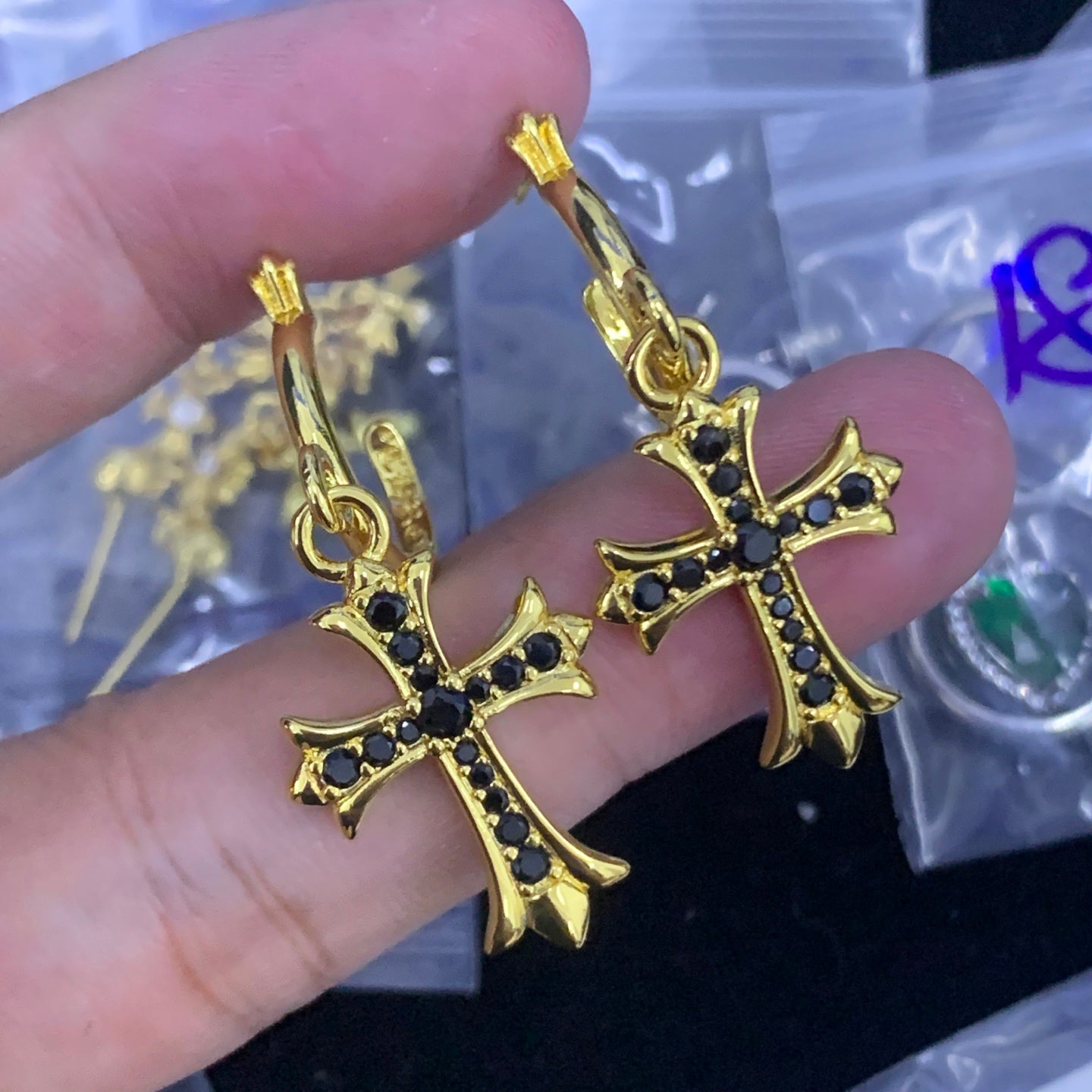 LuxluxHouse Low Price And High Quality Accessories Chrome Hearts
