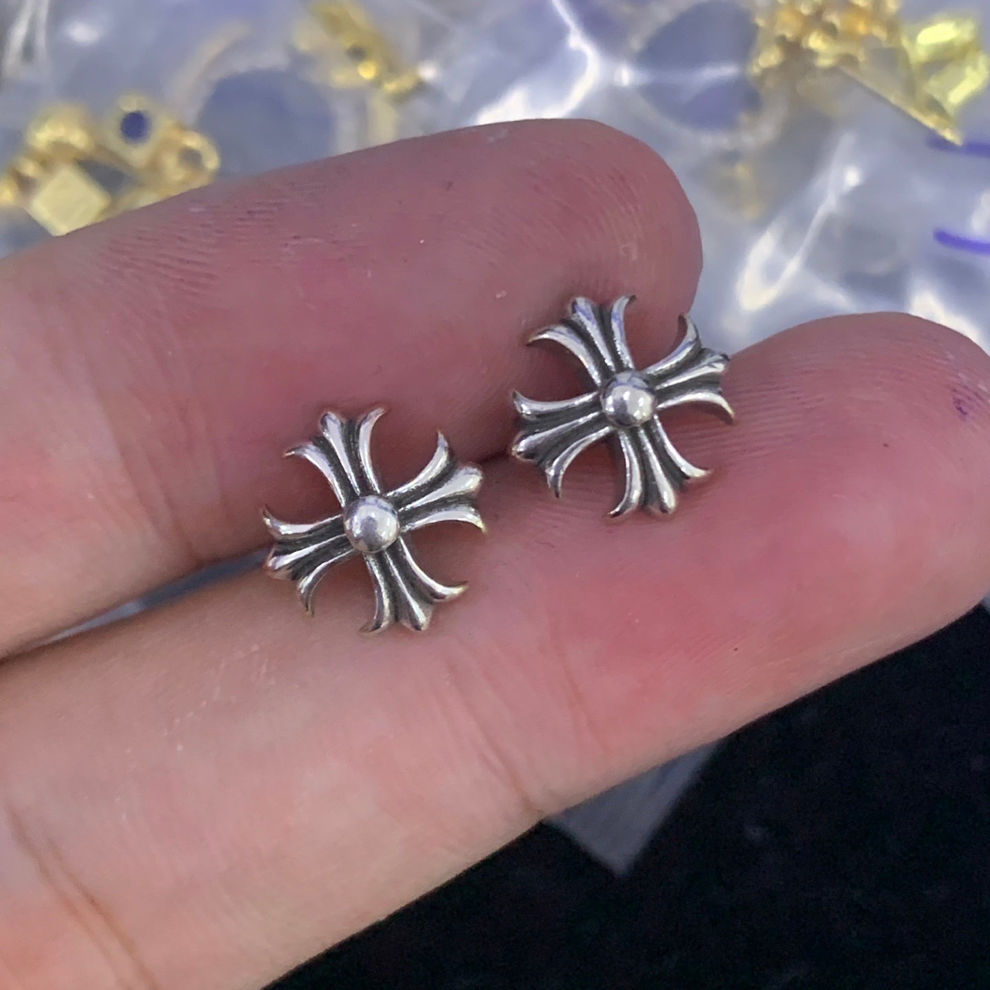LuxluxHouse Low Price And High Quality Accessories Chrome Hearts