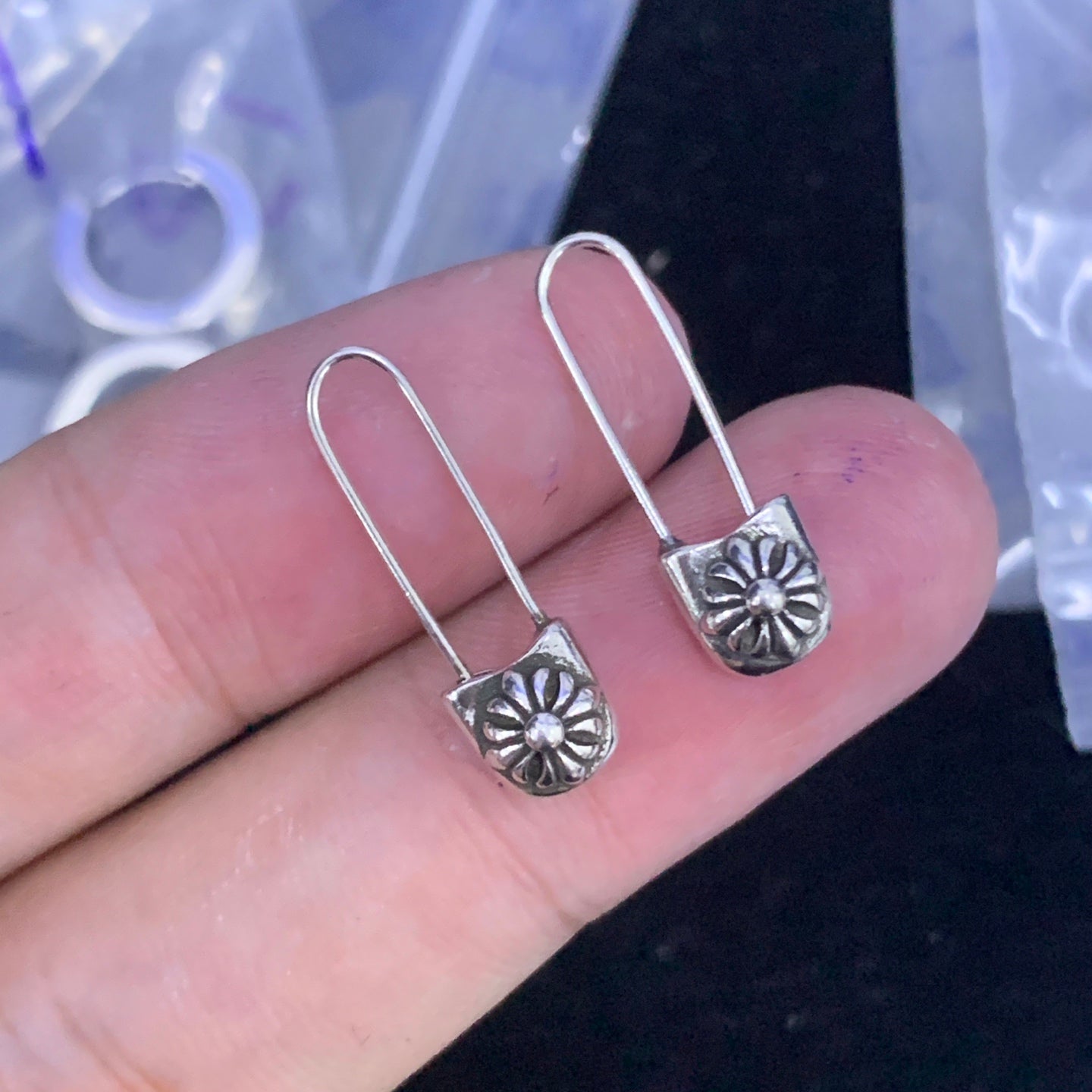 LuxluxHouse Low Price And High Quality Accessories Chrome Hearts