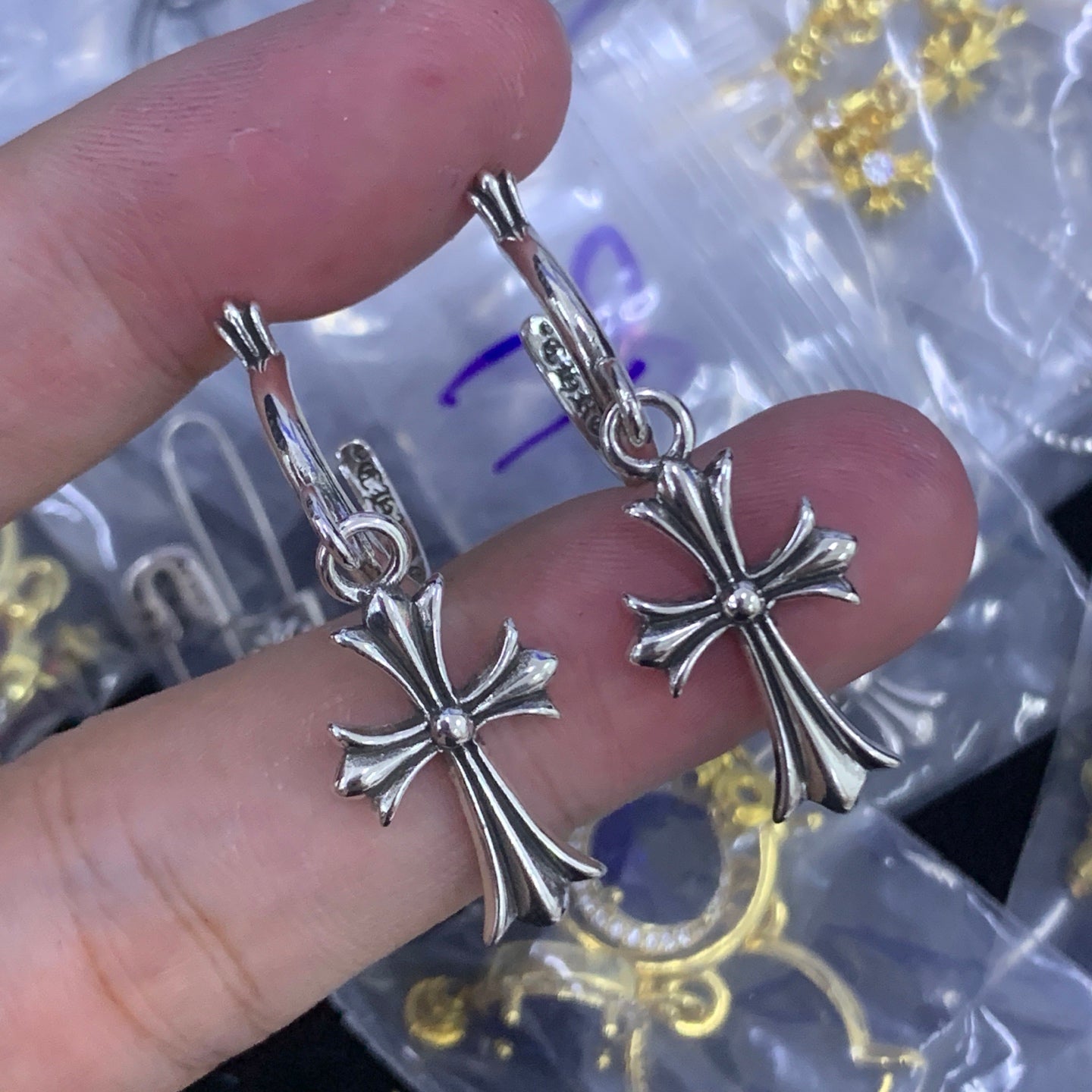LuxluxHouse Low Price And High Quality Accessories Chrome Hearts