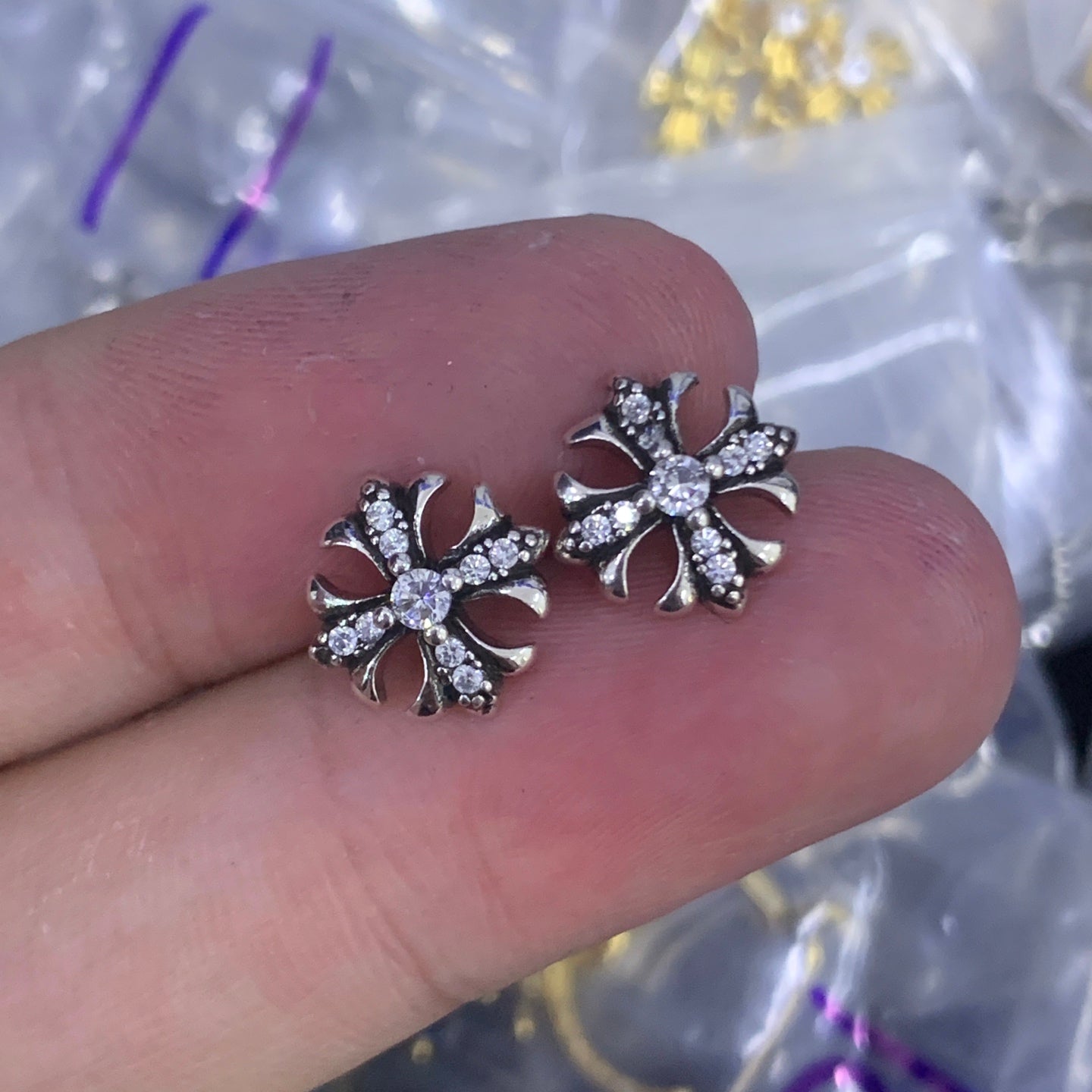LuxluxHouse Low Price And High Quality Accessories Chrome Hearts