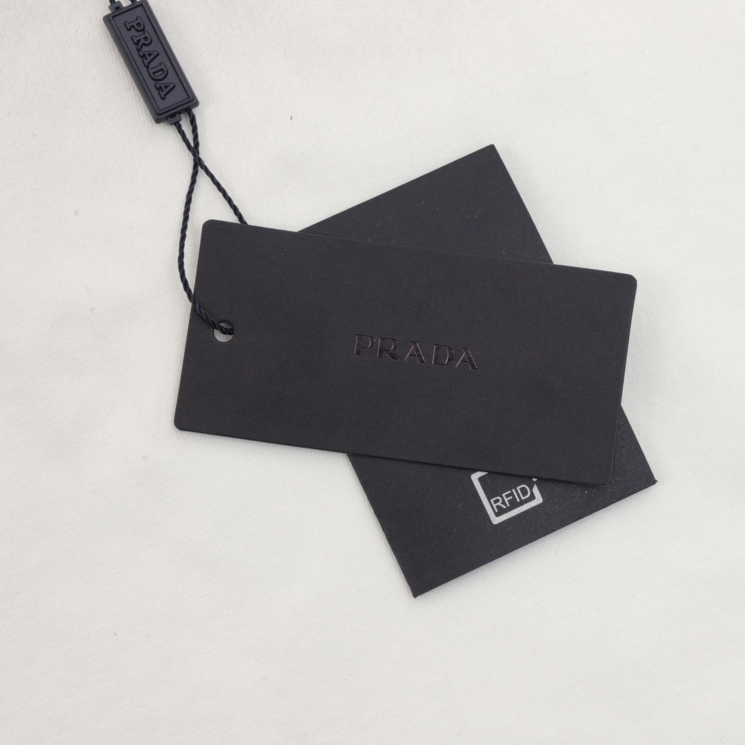 LuxluxHouse Best Quality Clothes T-shirt Prada
