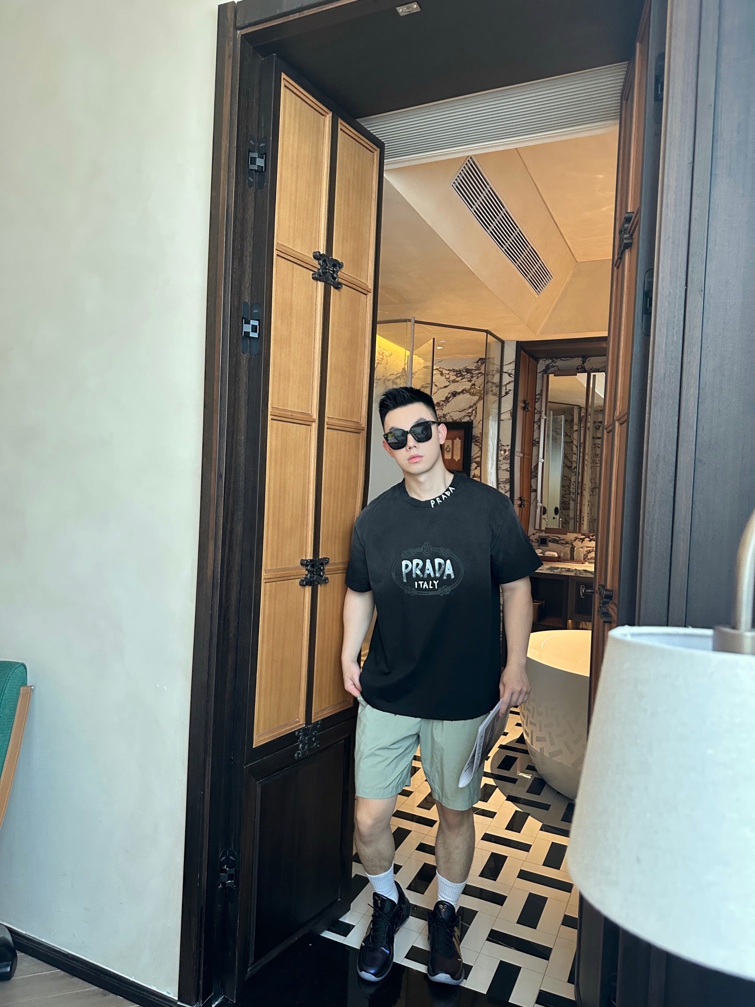 LuxluxHouse Best Quality Clothes T-shirt Prada