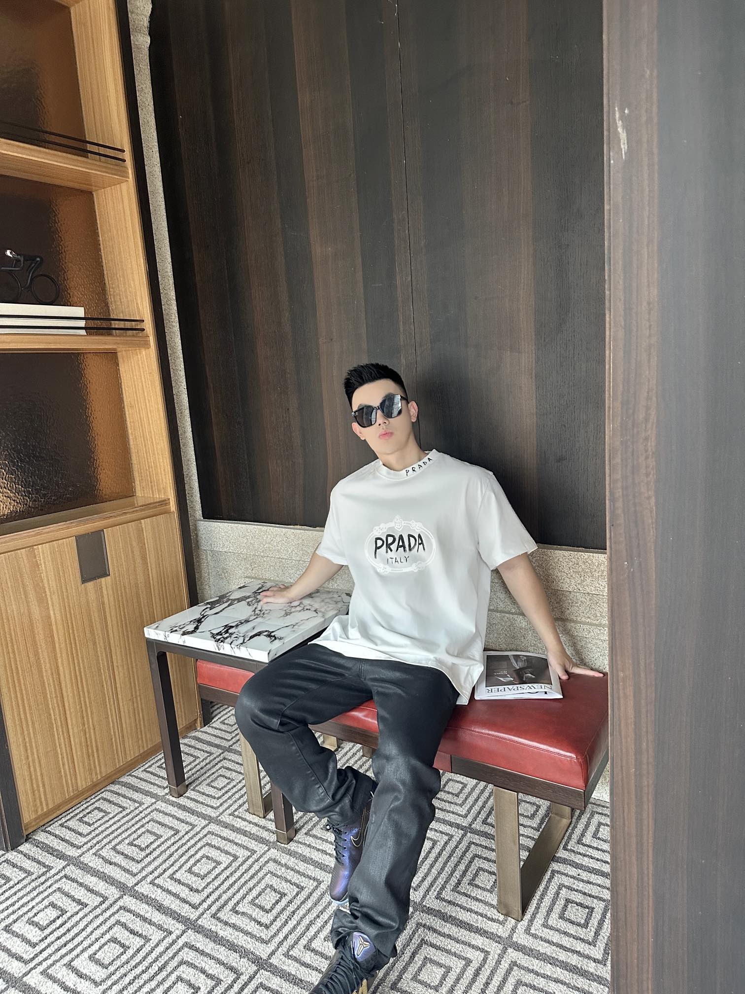 LuxluxHouse Best Quality Clothes T-shirt Prada