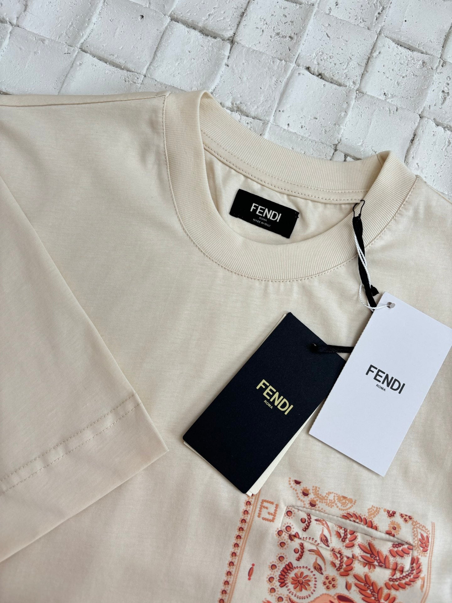LuxluxHouse Best Quality Clothes Fendi T-shirt