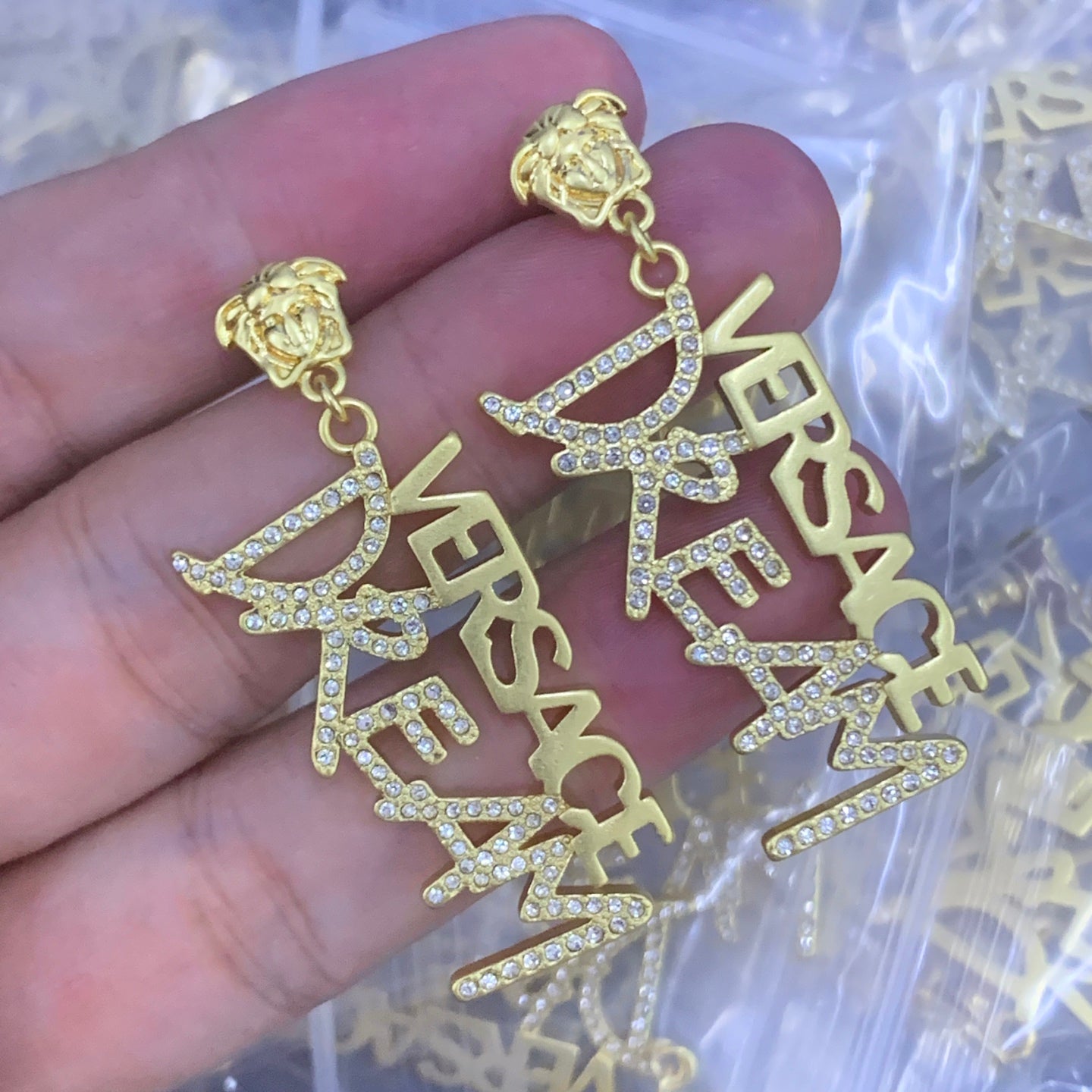 LuxluxHouse Low Price And High Quality Accessories Versace