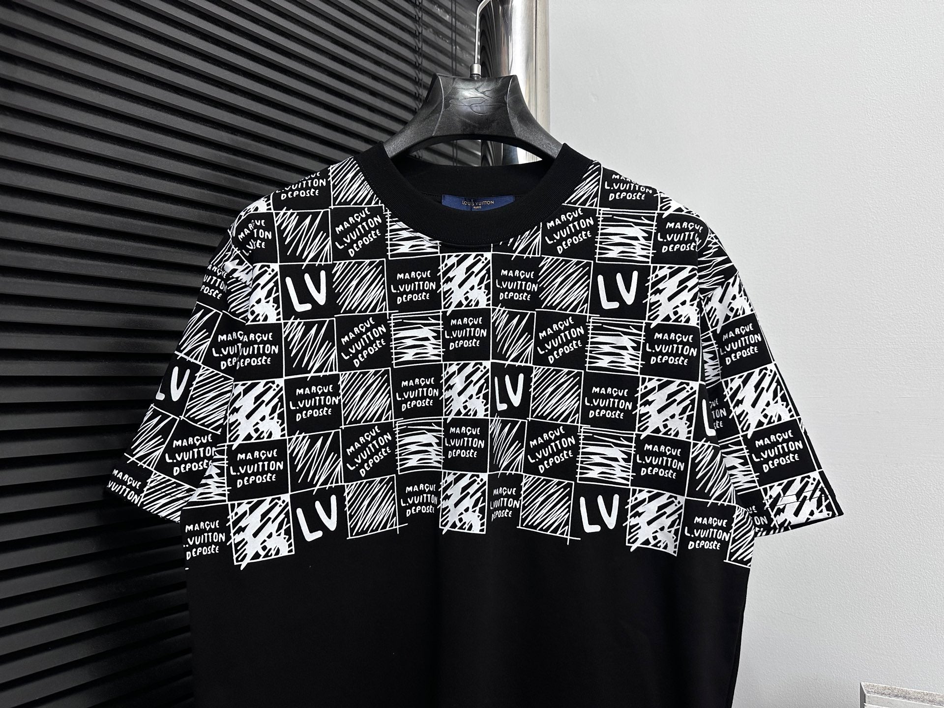 LuxluxHouse Best Quality Clothes T-shirt Louis Vuitton