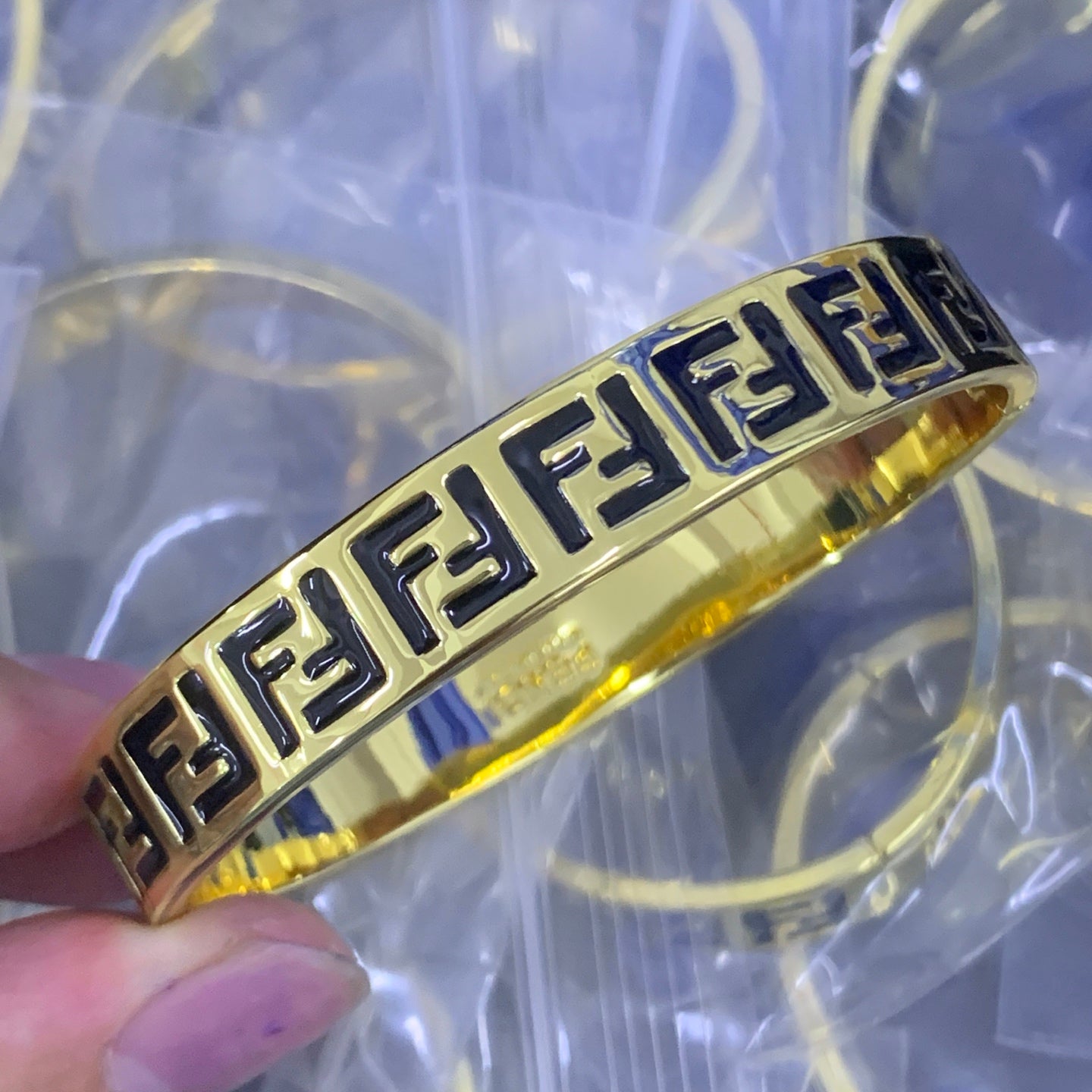 LuxluxHouse Low Price And High Quality Accessories Fendi