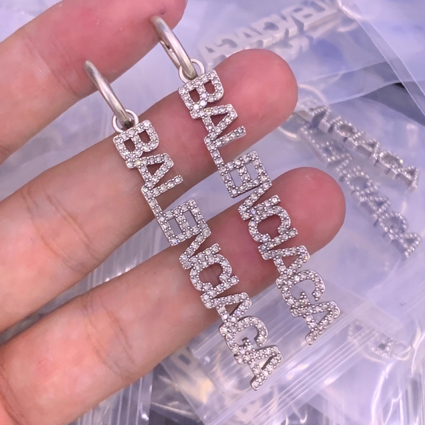LuxluxHouse Low Price And High Quality Accessories Balenciaga
