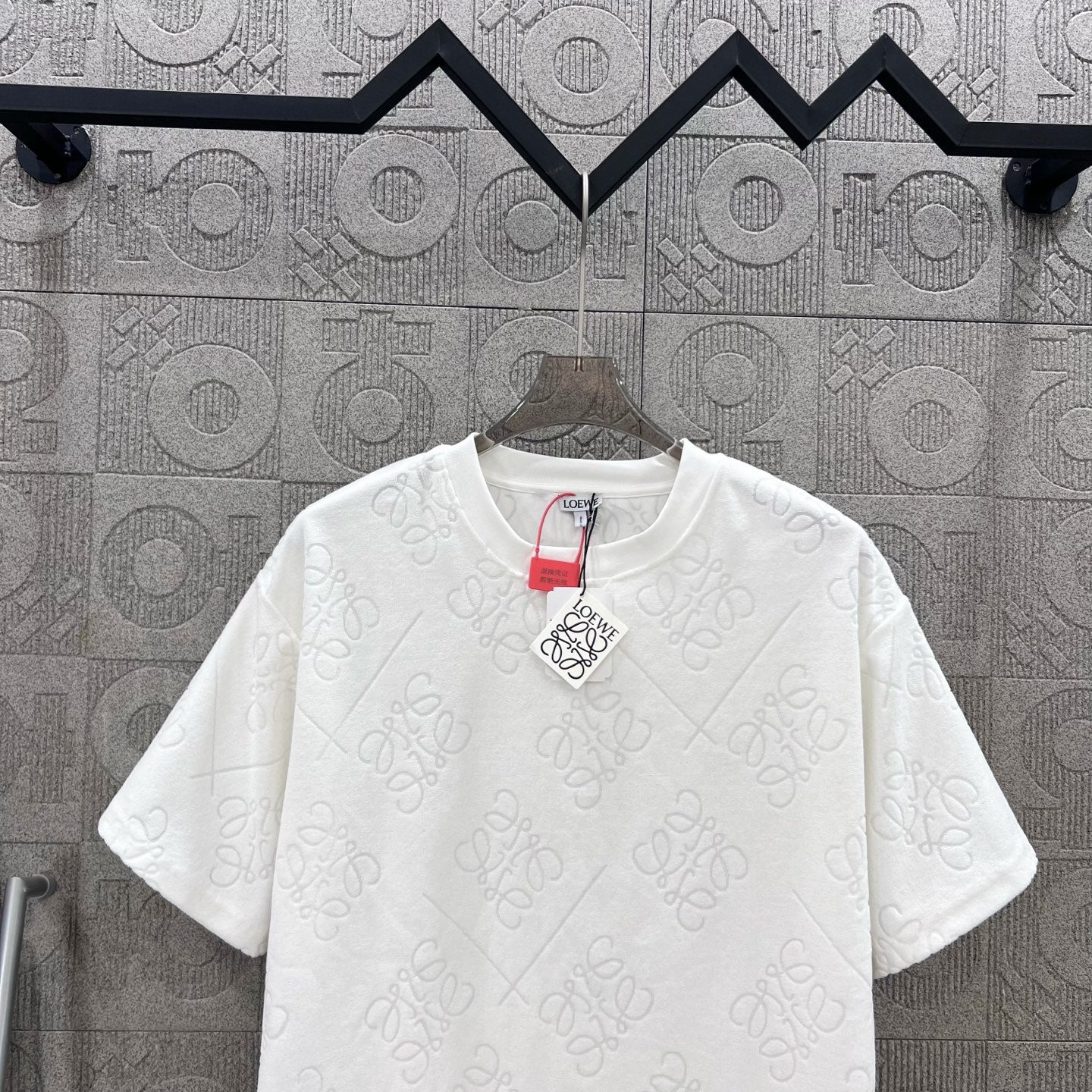 LuxluxHouse Best Quality Clothes T-shirt Loewe