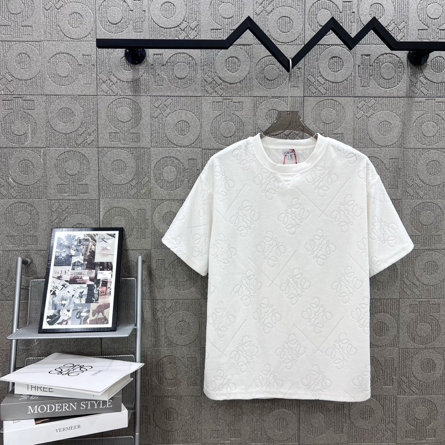 LuxluxHouse Best Quality Clothes T-shirt Loewe