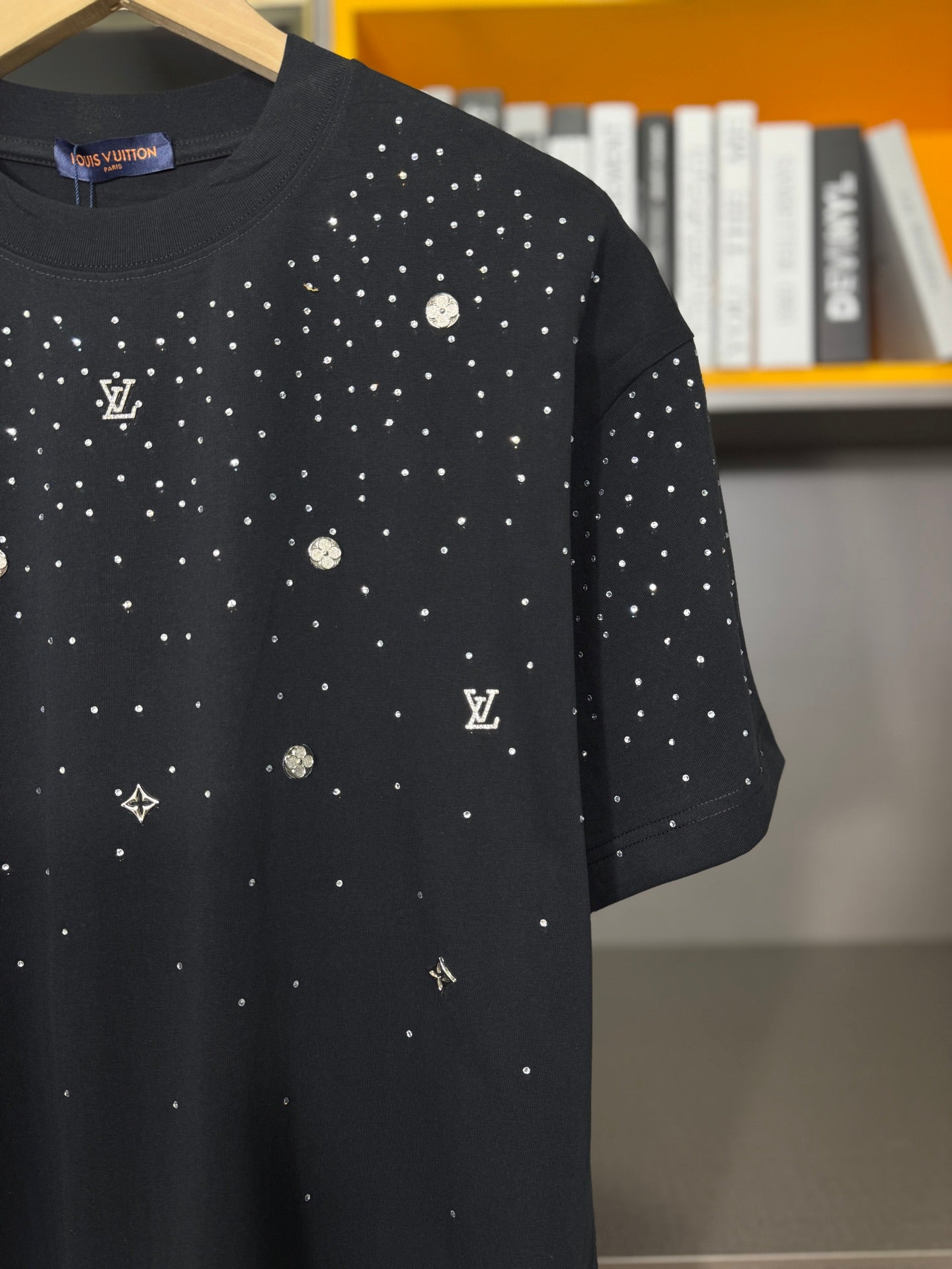 LuxluxHouse Best Quality Clothes T-shirt Louis Vuitton