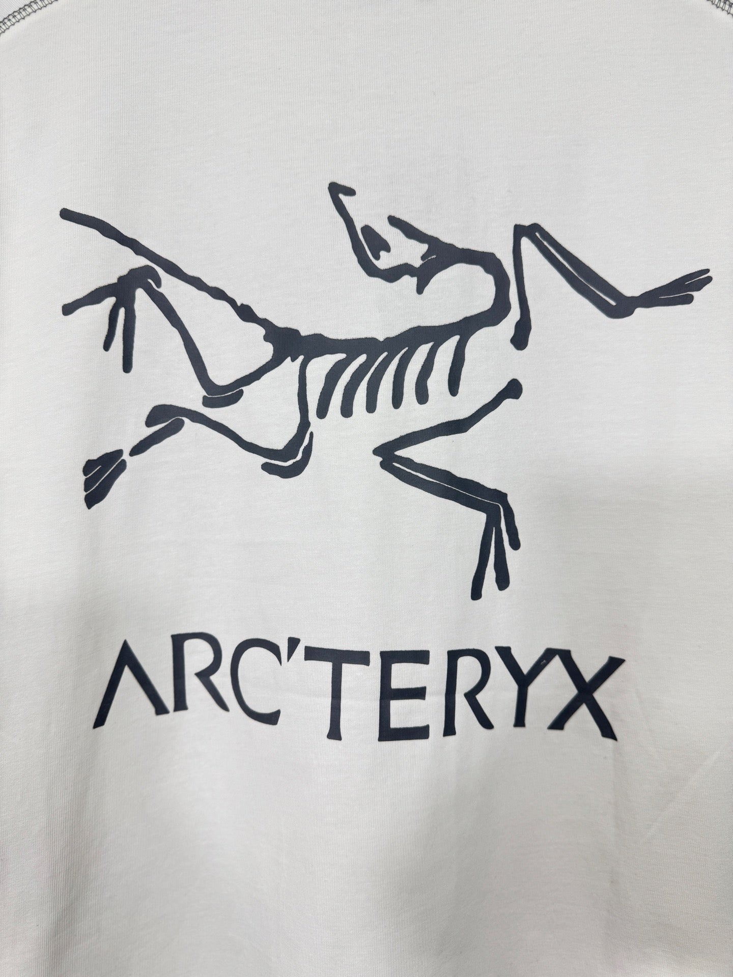 LuxluxHouse Best Quality Clothes T-shirt Arcteryx