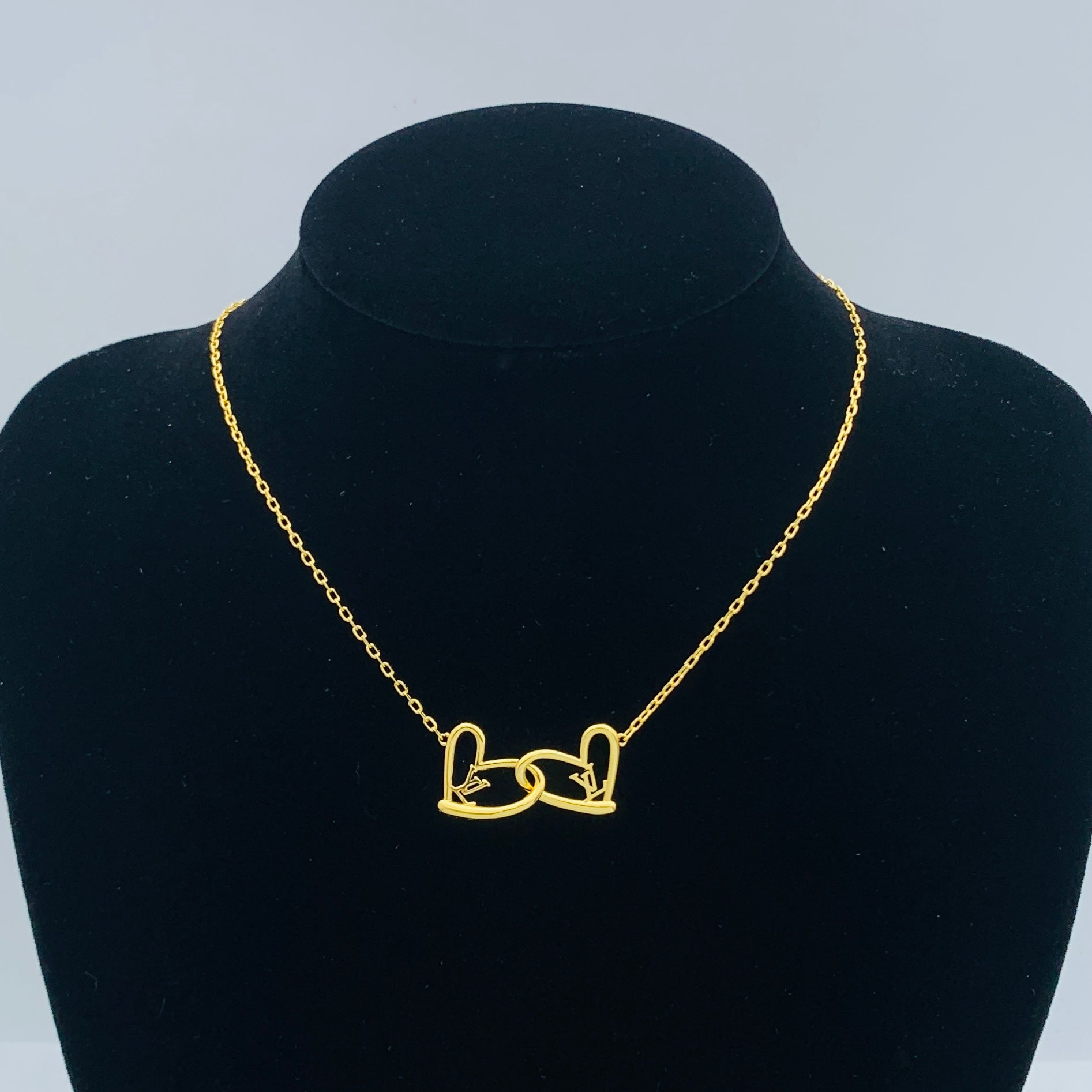LuxluxHouse Low Price And High Quality Accessories Louis Vuitton