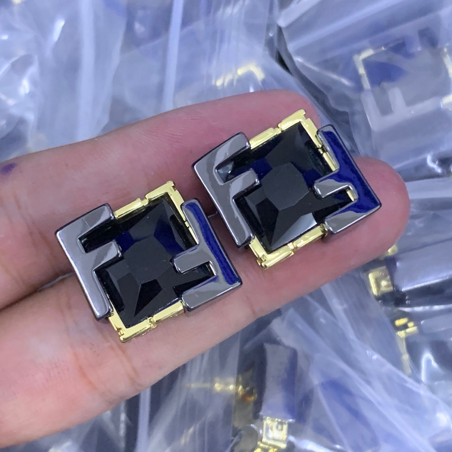 LuxluxHouse Low Price And High Quality Accessories Versace