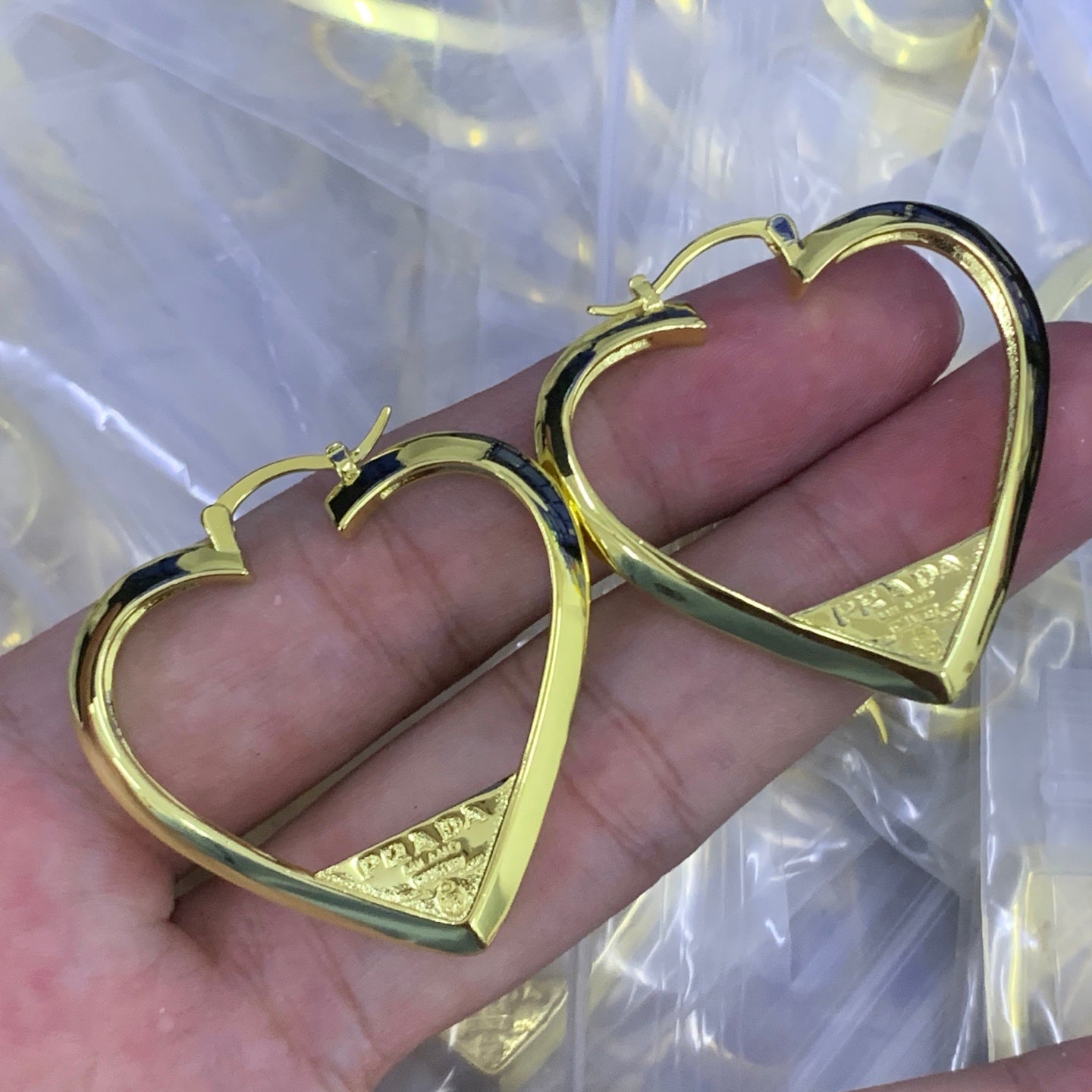 LuxluxHouse Low Price And High Quality Accessories Prada