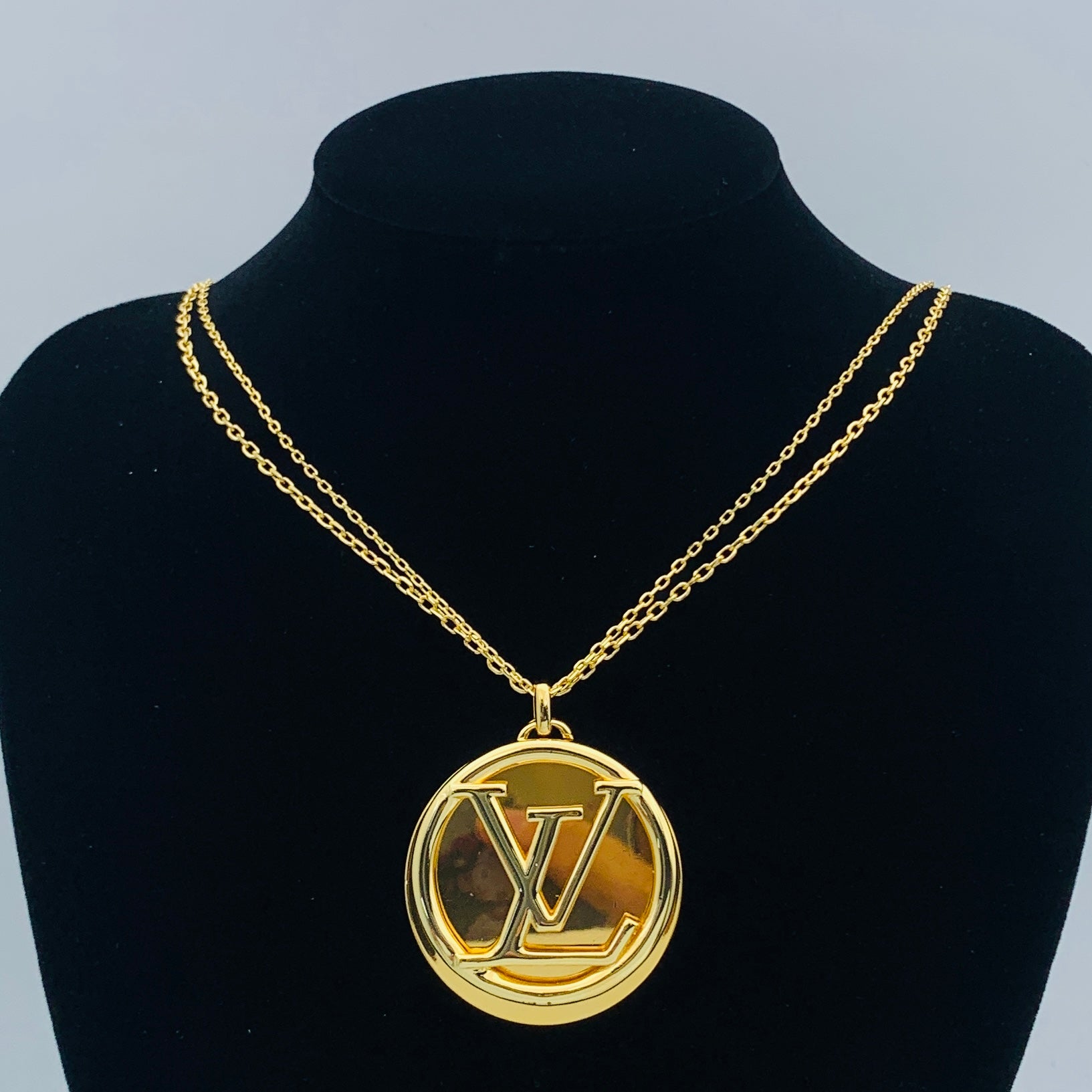 LuxluxHouse Low Price And High Quality Accessories Louis Vuitton