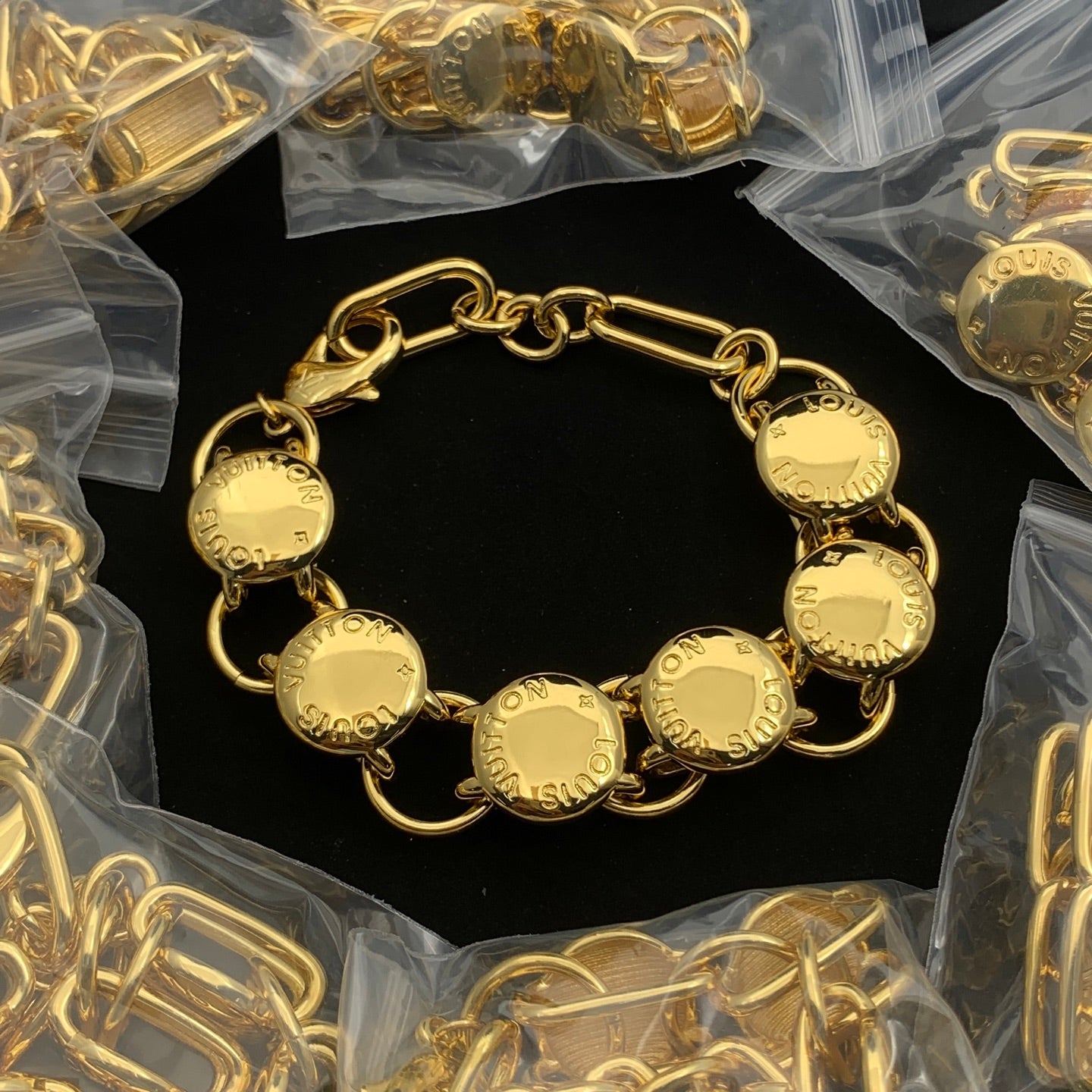 LuxluxHouse Low Price And High Quality Accessories Louis Vuitton