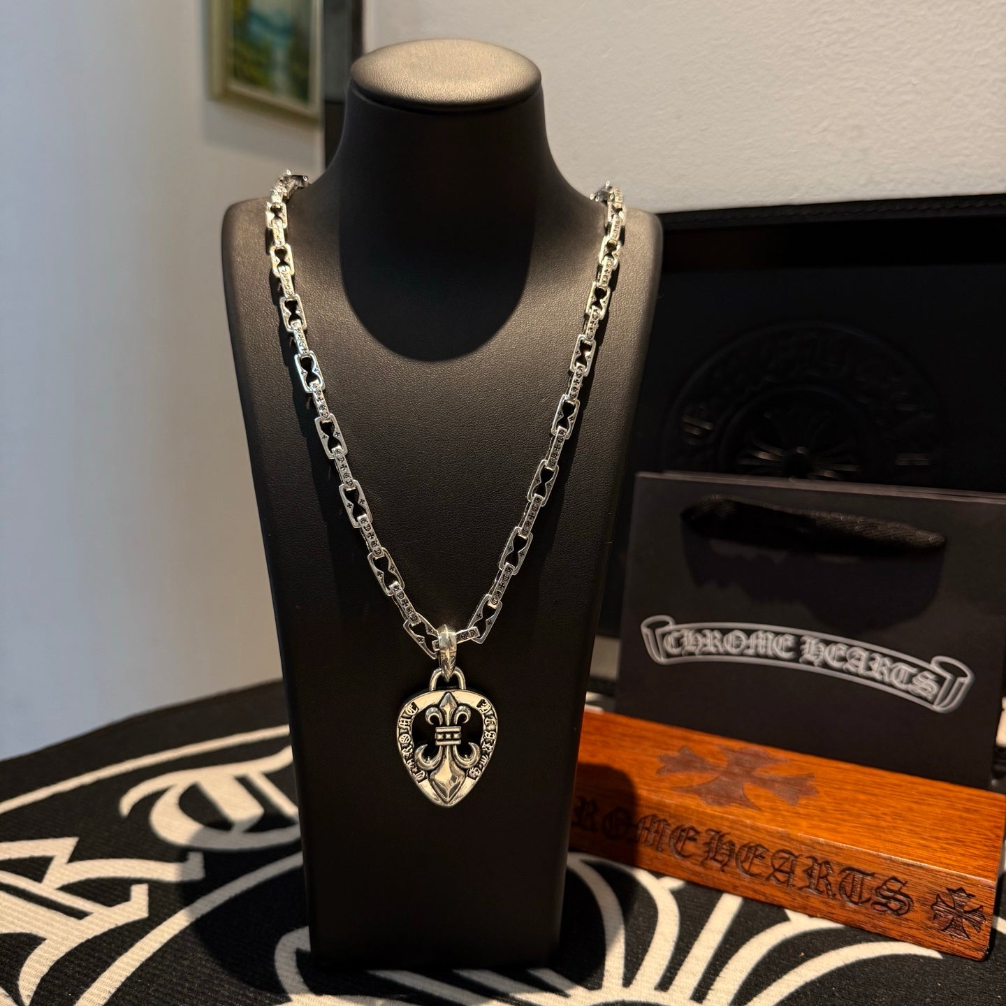 LuxluxHouse Best Quality Accessories Necklace Chrome Hearts