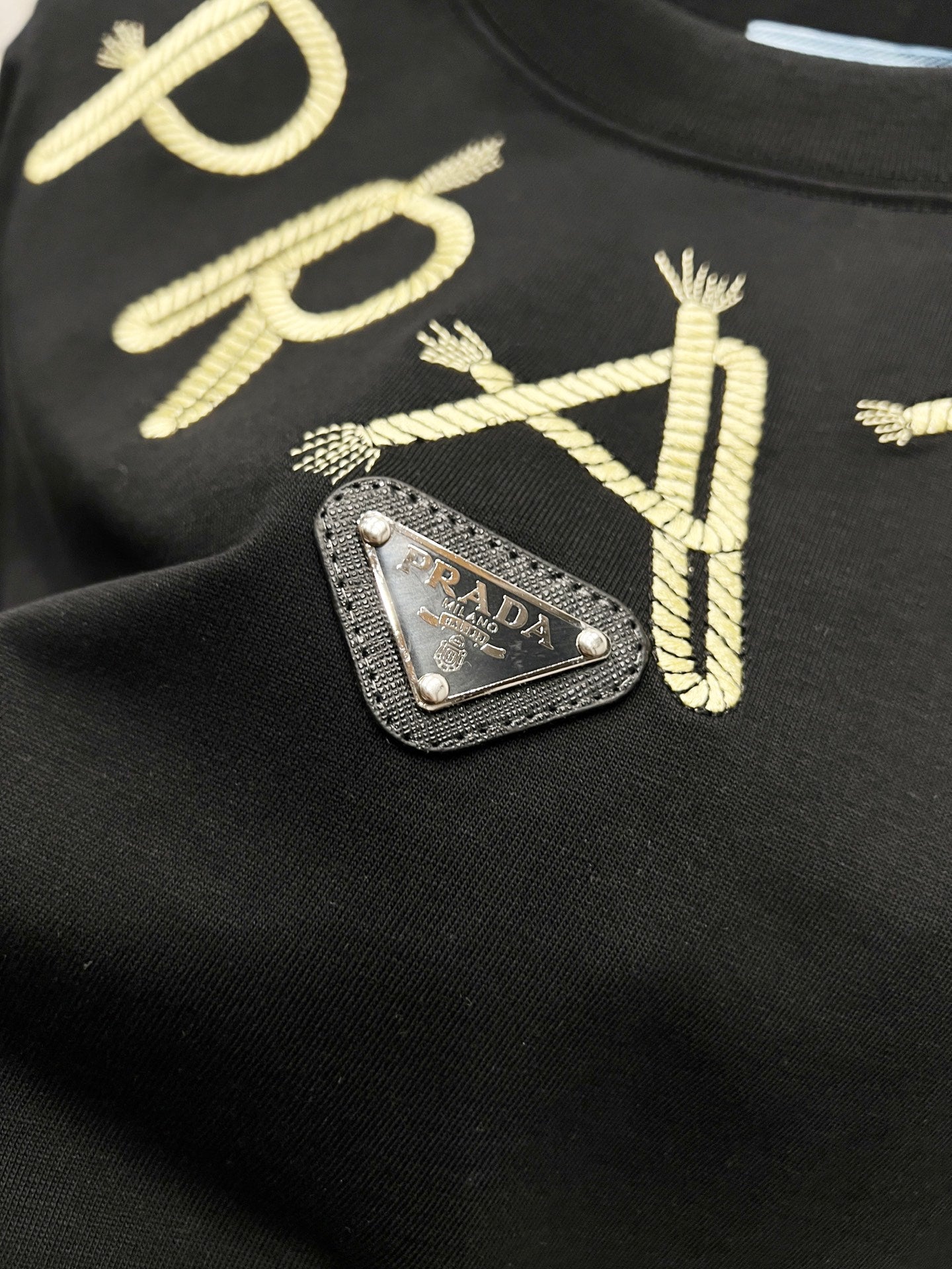 LuxluxHouse Best Quality Clothes T-shirt Prada