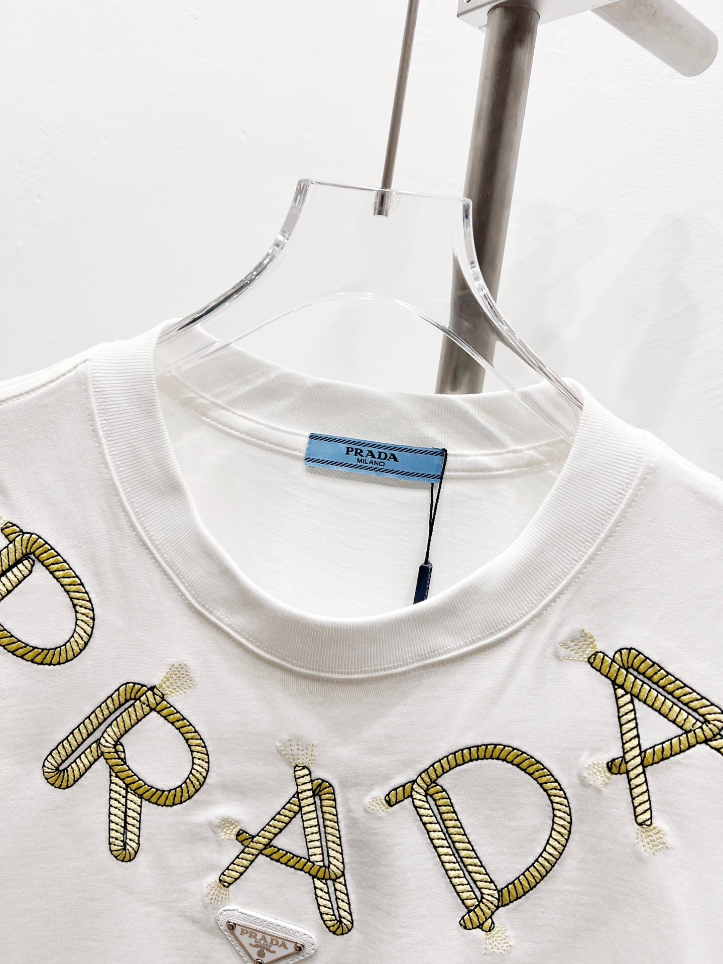 LuxluxHouse Best Quality Clothes T-shirt Prada