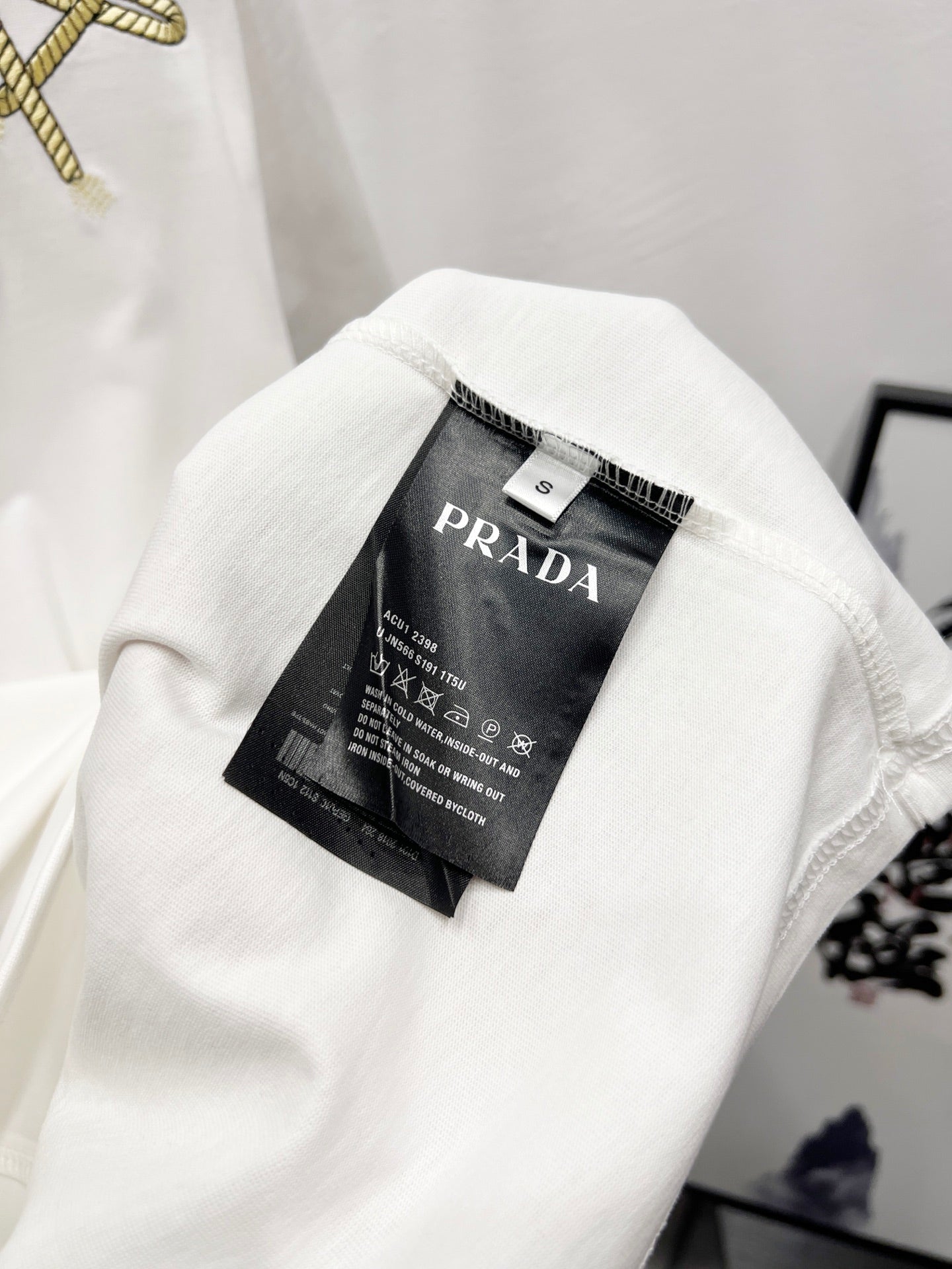 LuxluxHouse Best Quality Clothes T-shirt Prada