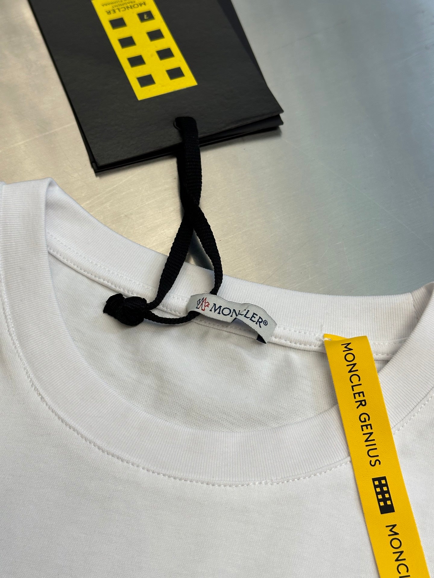 LuxluxHouse Best Quality Clothes T-shirt Moncler