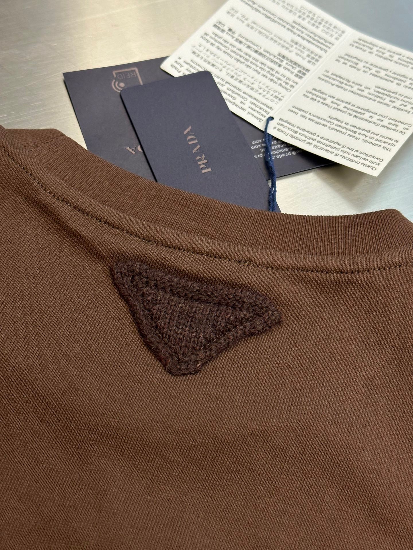 LuxluxHouse Best Quality Clothes T-shirt Prada