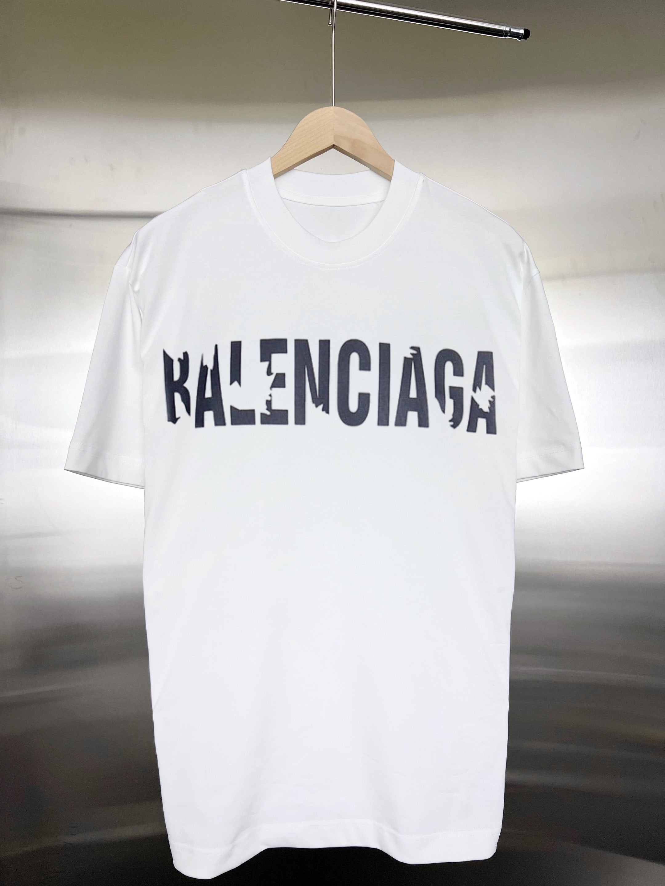 LuxluxHouse Best Quality Clothes Balenciaga T-shirt