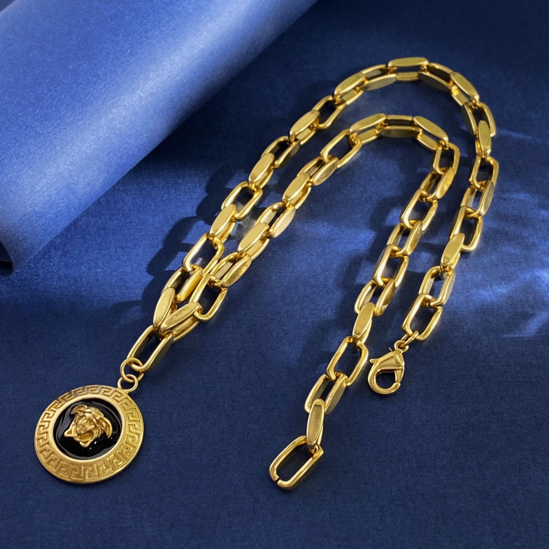 LuxluxHouse Best Quality Accessories Versace