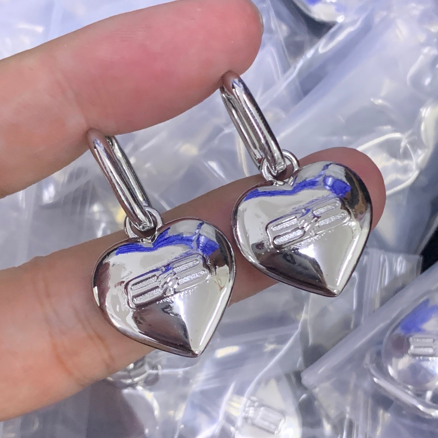 LuxluxHouse Low Price And High Quality Accessories Balenciaga