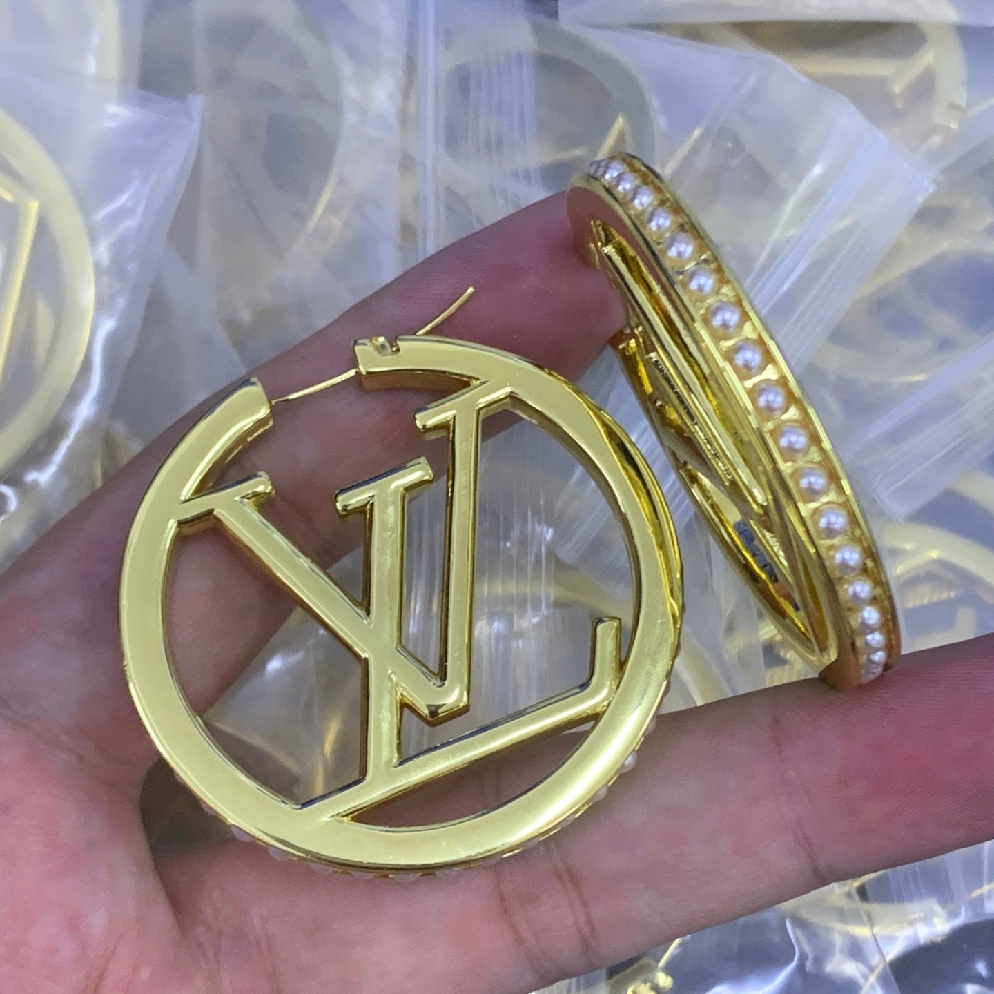 LuxluxHouse Low Price And High Quality Accessories Louis Vuitton