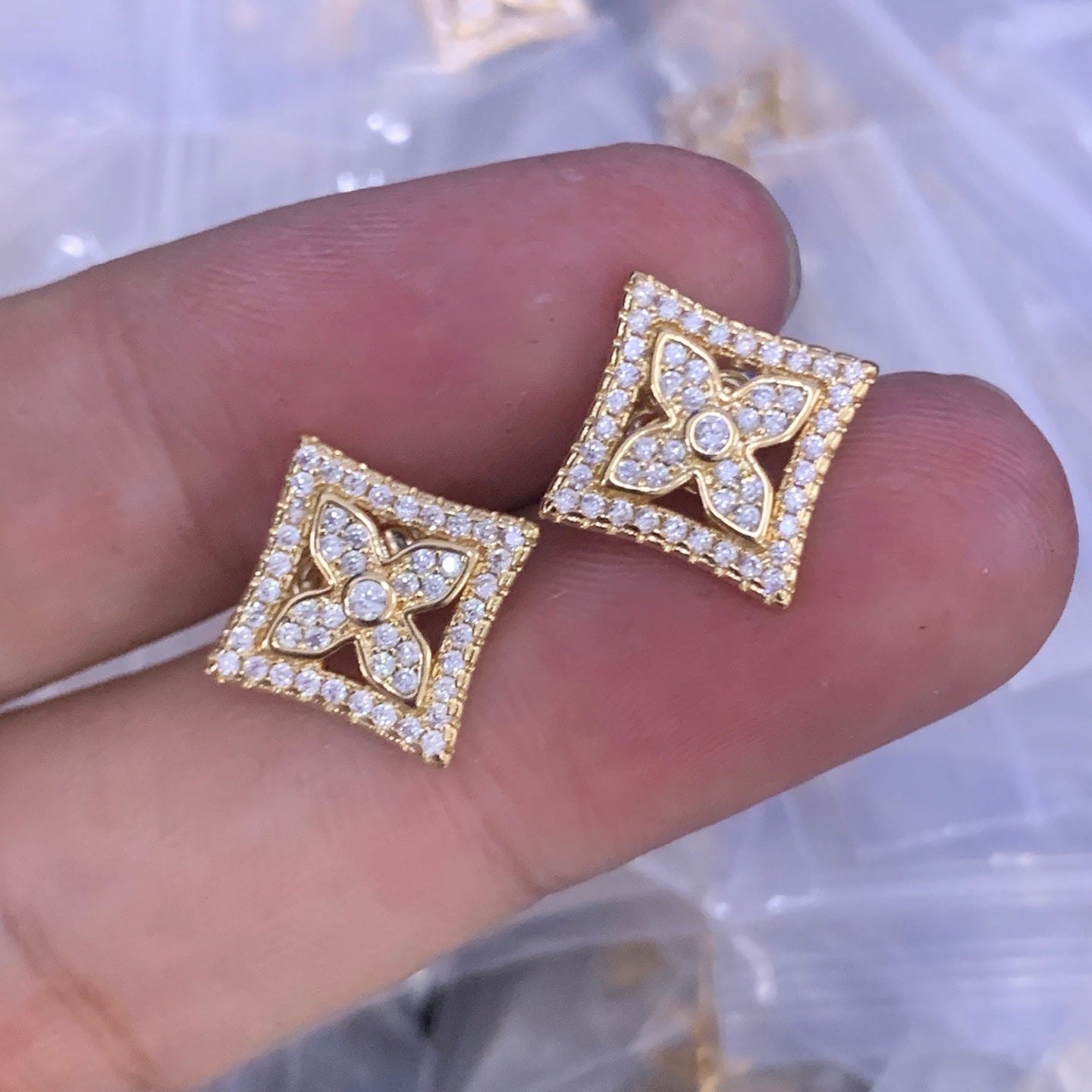 LuxluxHouse Low Price And High Quality Accessories Louis Vuitton